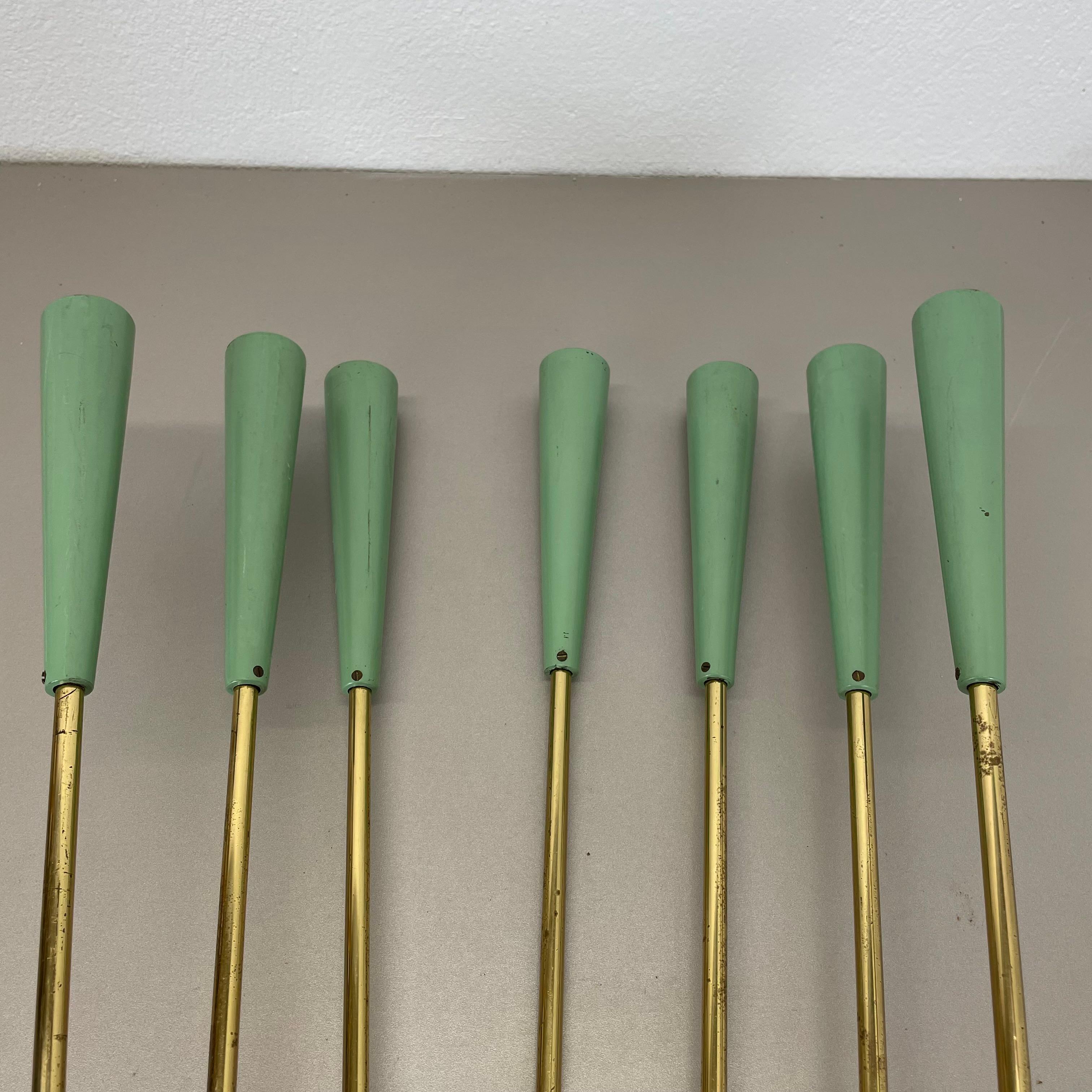 n.1 Grande Sconcerto da parete in ottone stile STILNOVO da 54 cm, Italia, anni '50 in vendita 10