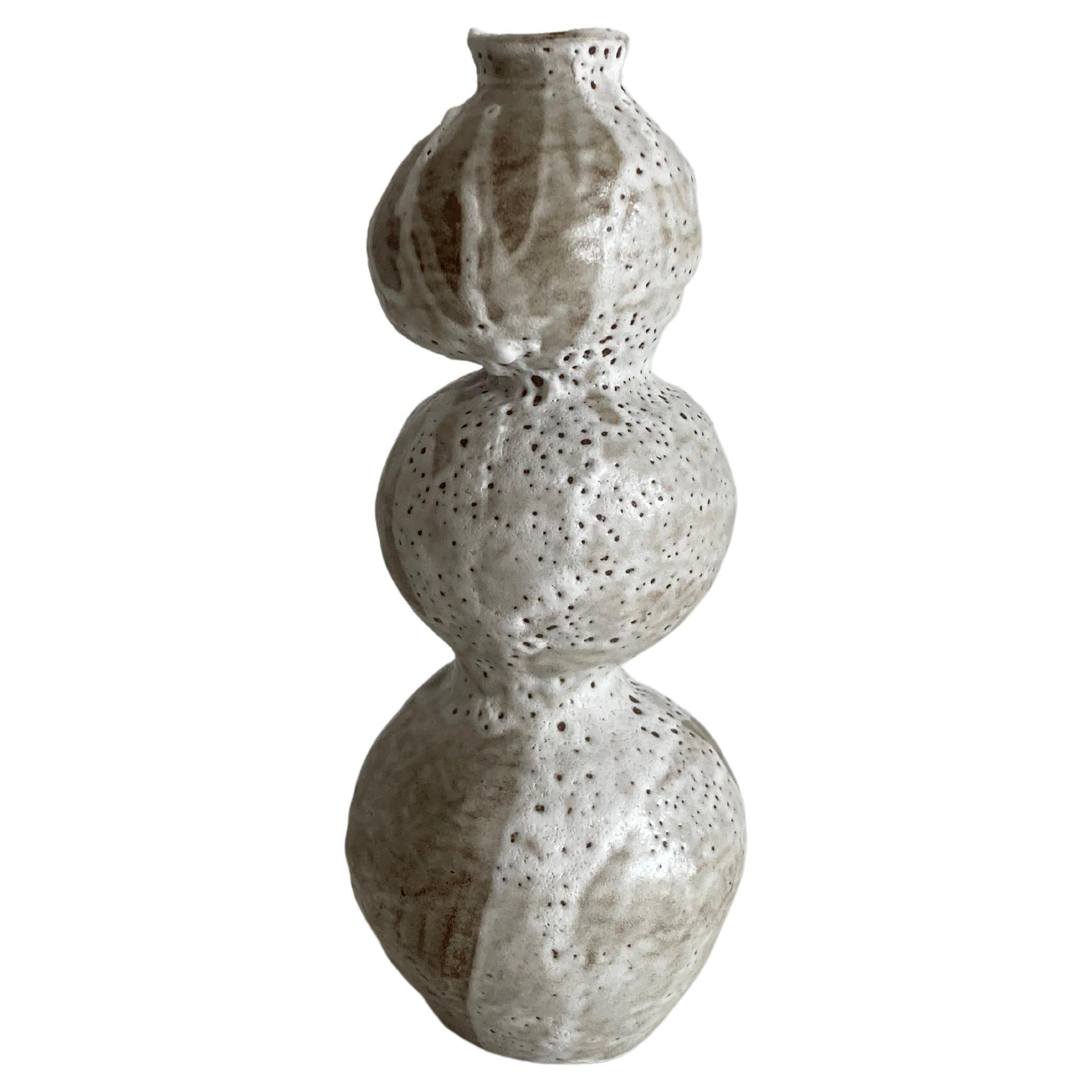 Sculpture en grès n° 101, Tonfisk de Ciona Lee en vente