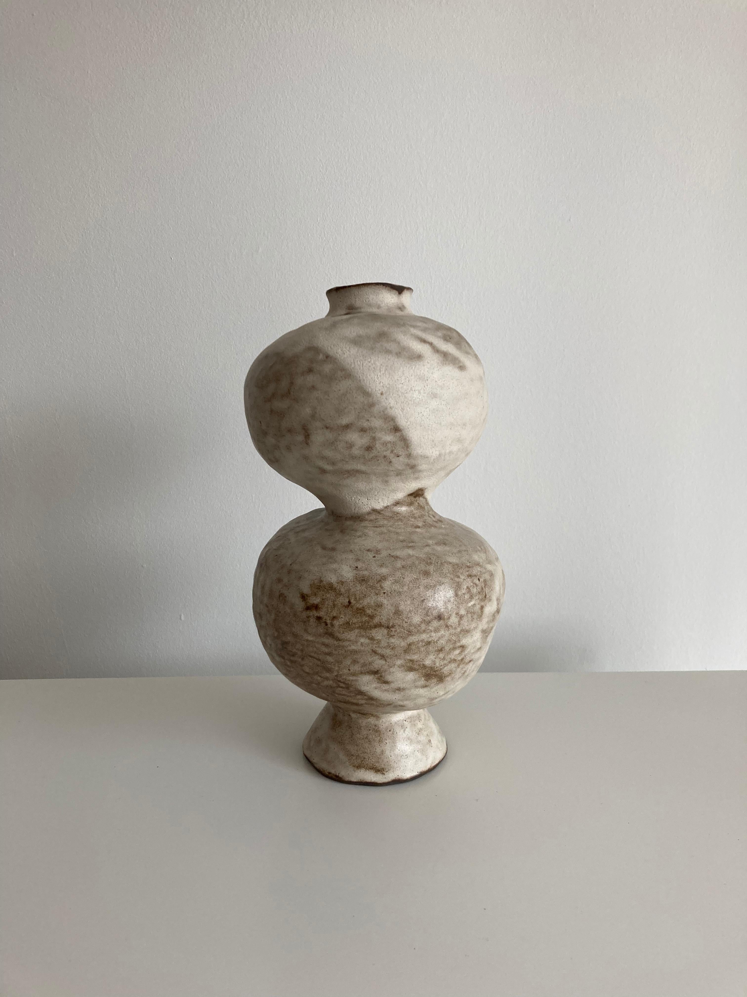 Modern No.104 Stoneware Sculpture, Tonfisk by Ciona Lee 