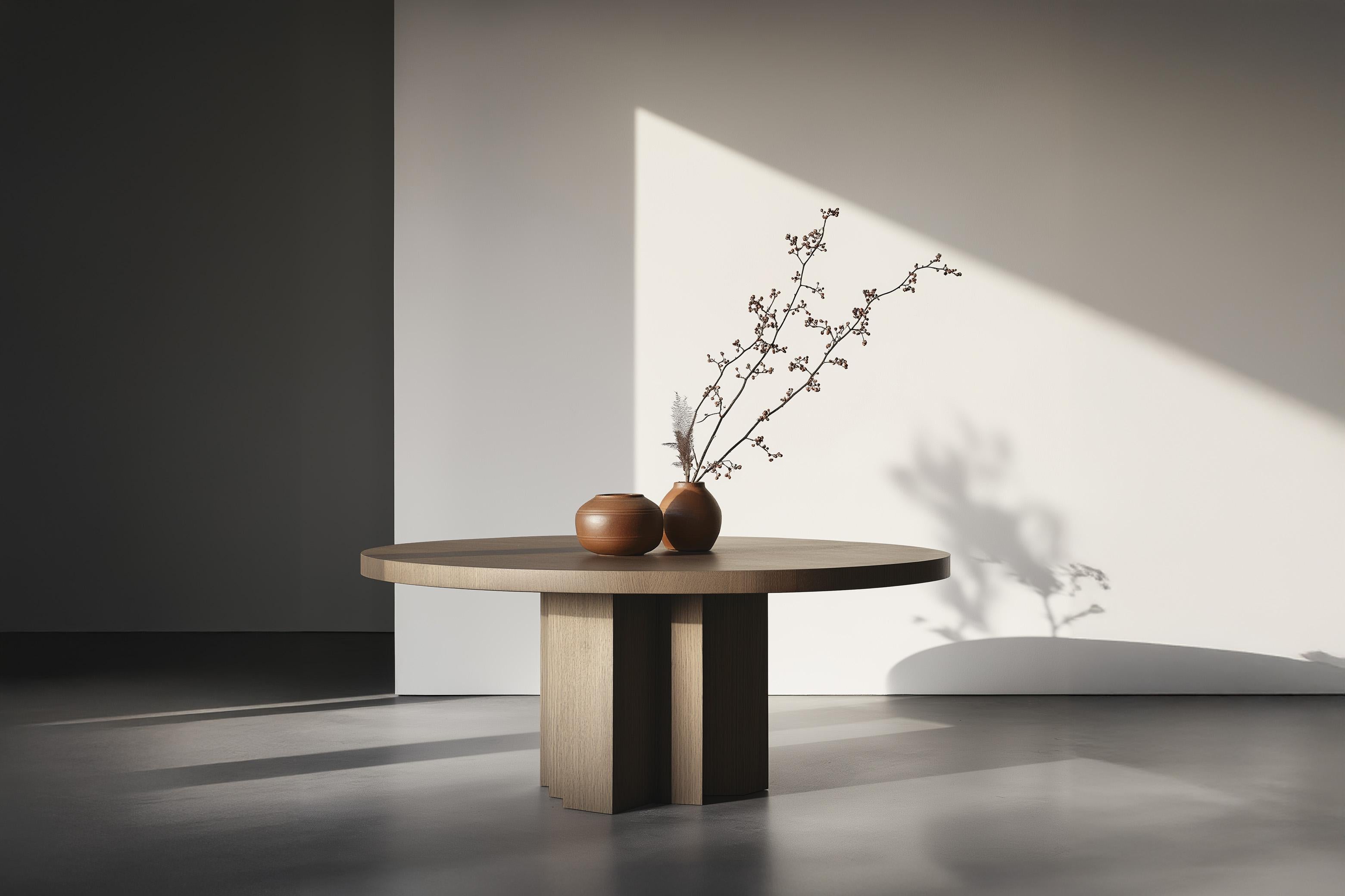 No17 Table de salle à manger Scarpa - Dessus rond et base en bois massif fabriqués sur commande par Joel Escalona

---

La Collection S/One est un hommage au légendaire architecte et designer italien Carlo Scarpa. Connu pour sa maîtrise des