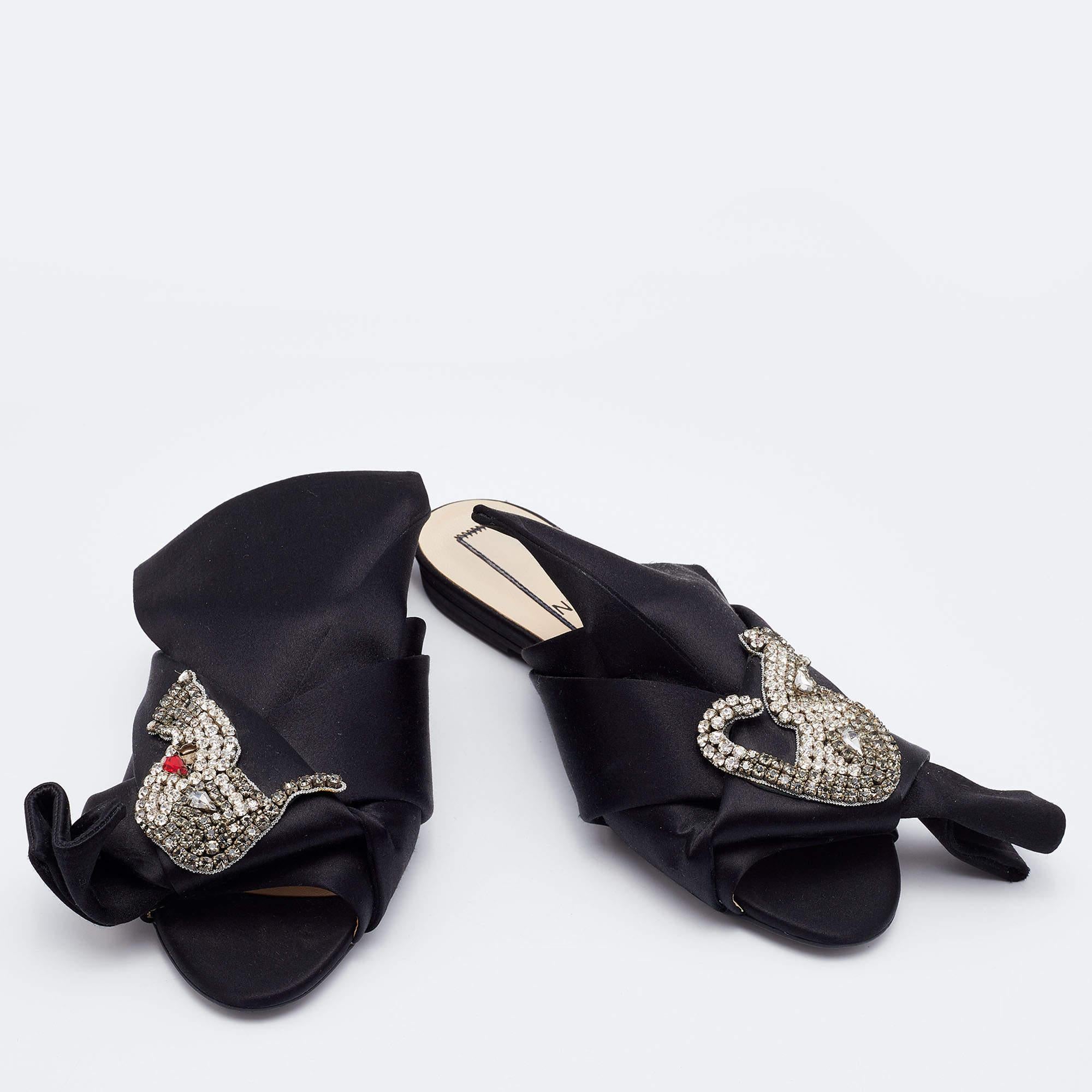 Women's Nº21 Black Satin Knot Embellished Flat Sandals Size 37 For Sale