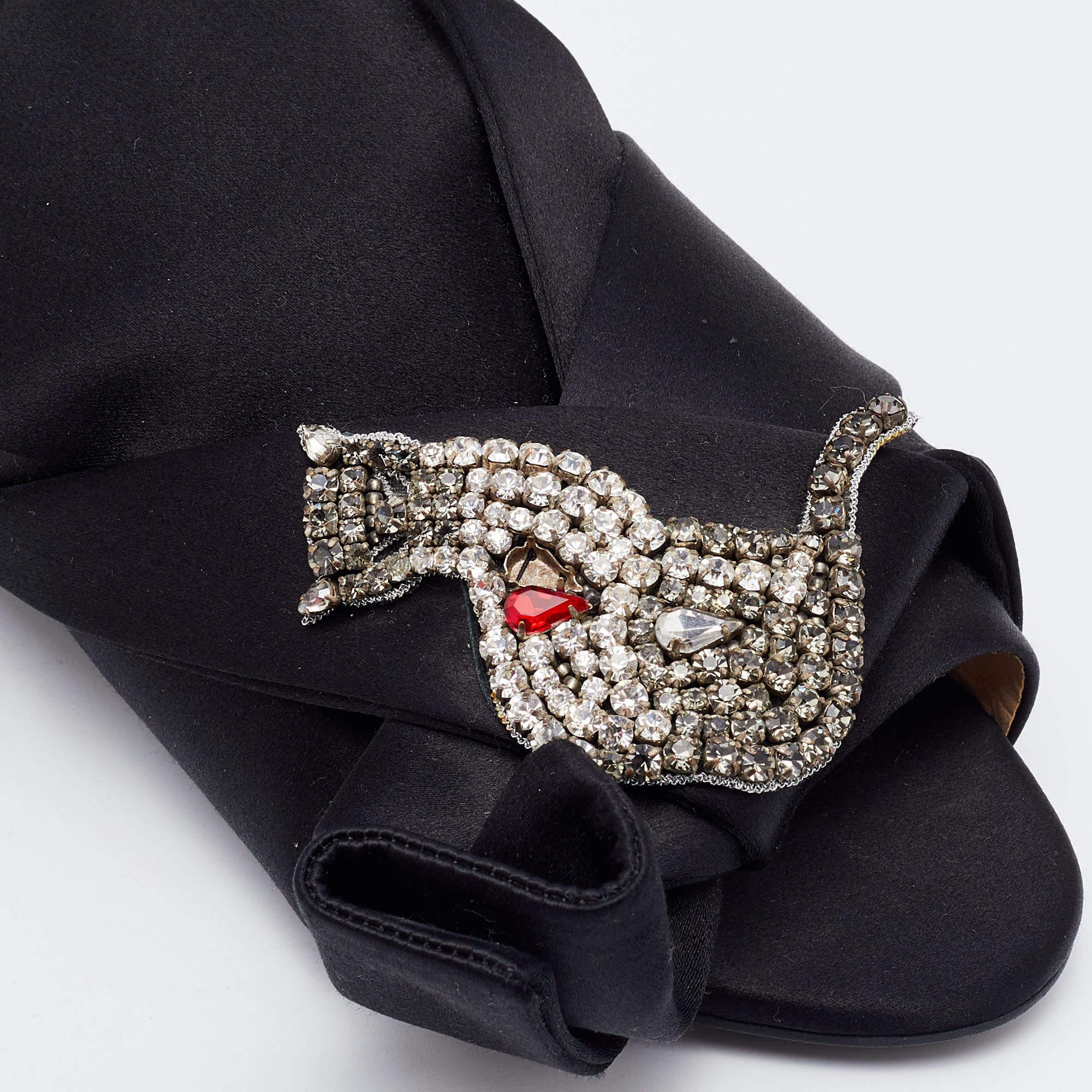 Nº21 Black Satin Knot Embellished Flat Sandals Size 37 For Sale 4