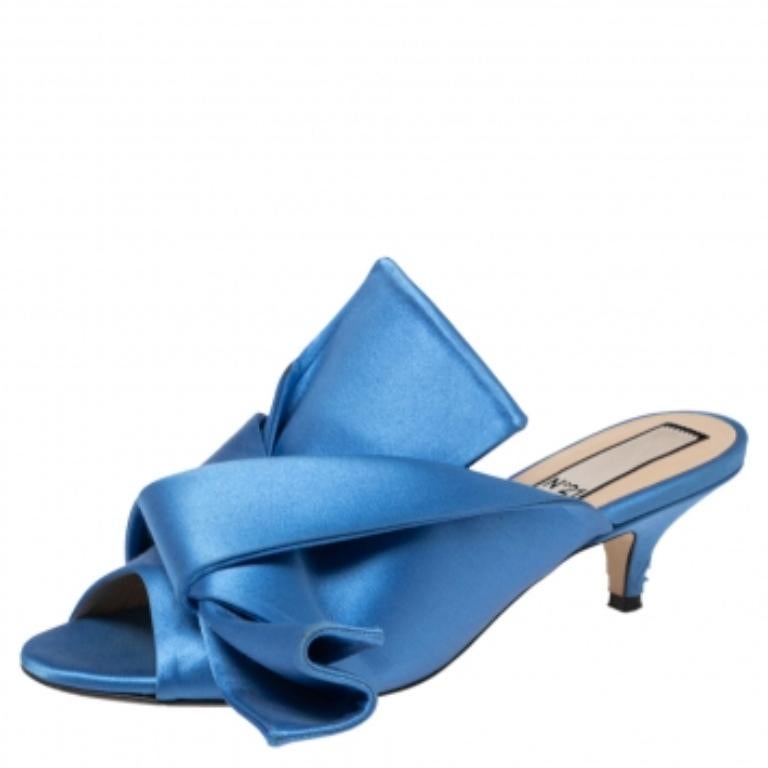 Nº21 Blue Satin Raso Knot Peep Toe Kitten Heel Mules Size 36.5 In Good Condition In Dubai, Al Qouz 2