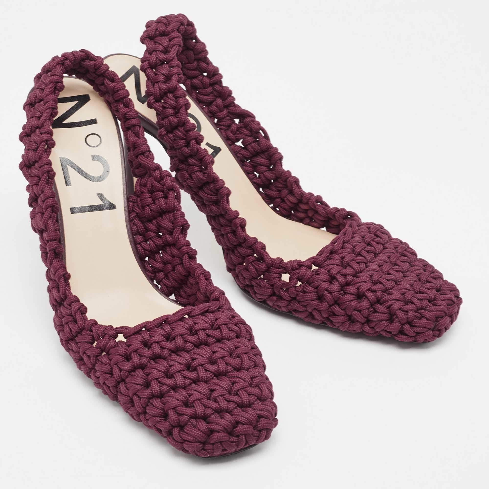 Nº21 Burgundy Crochet Slingback Pumps Size 40 For Sale 2
