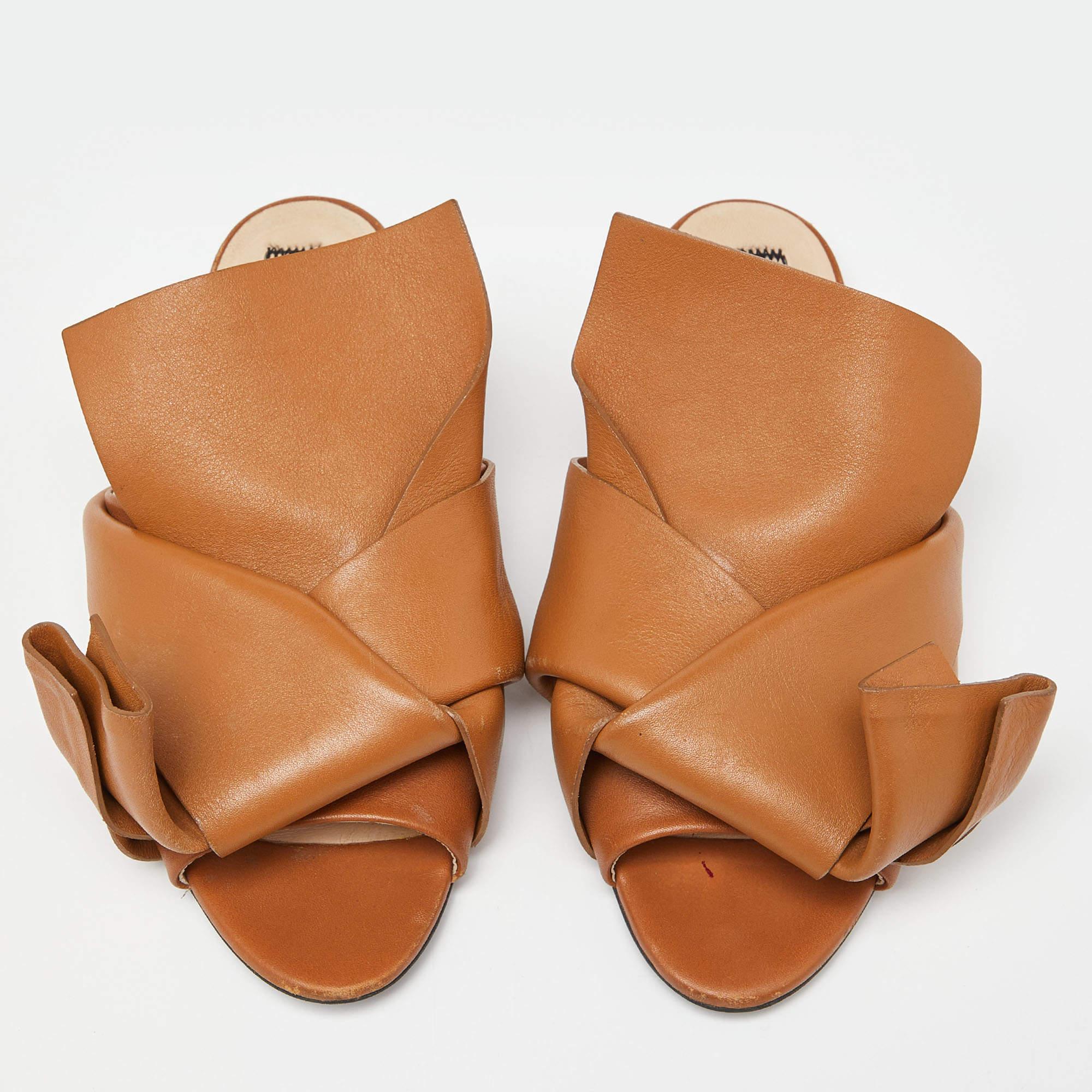 Marron Nº21 Tan Knot Flat Slide Mules Size 36 en vente