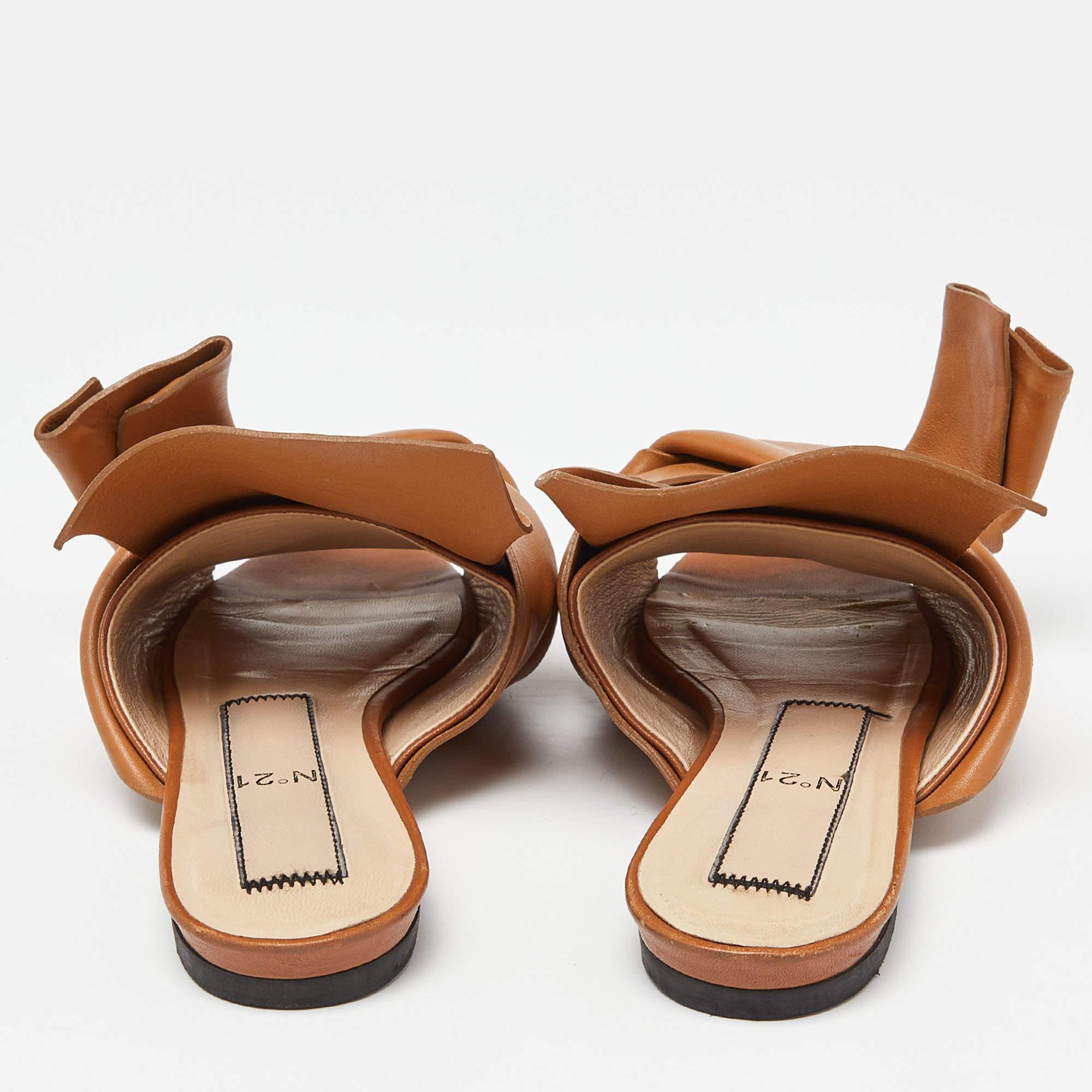 Nº21 Tan Knot Flat Slide Mules Size 36 Pour femmes en vente