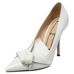 Nº21 White Leather Knot Pointed Toe Pumps Size 40