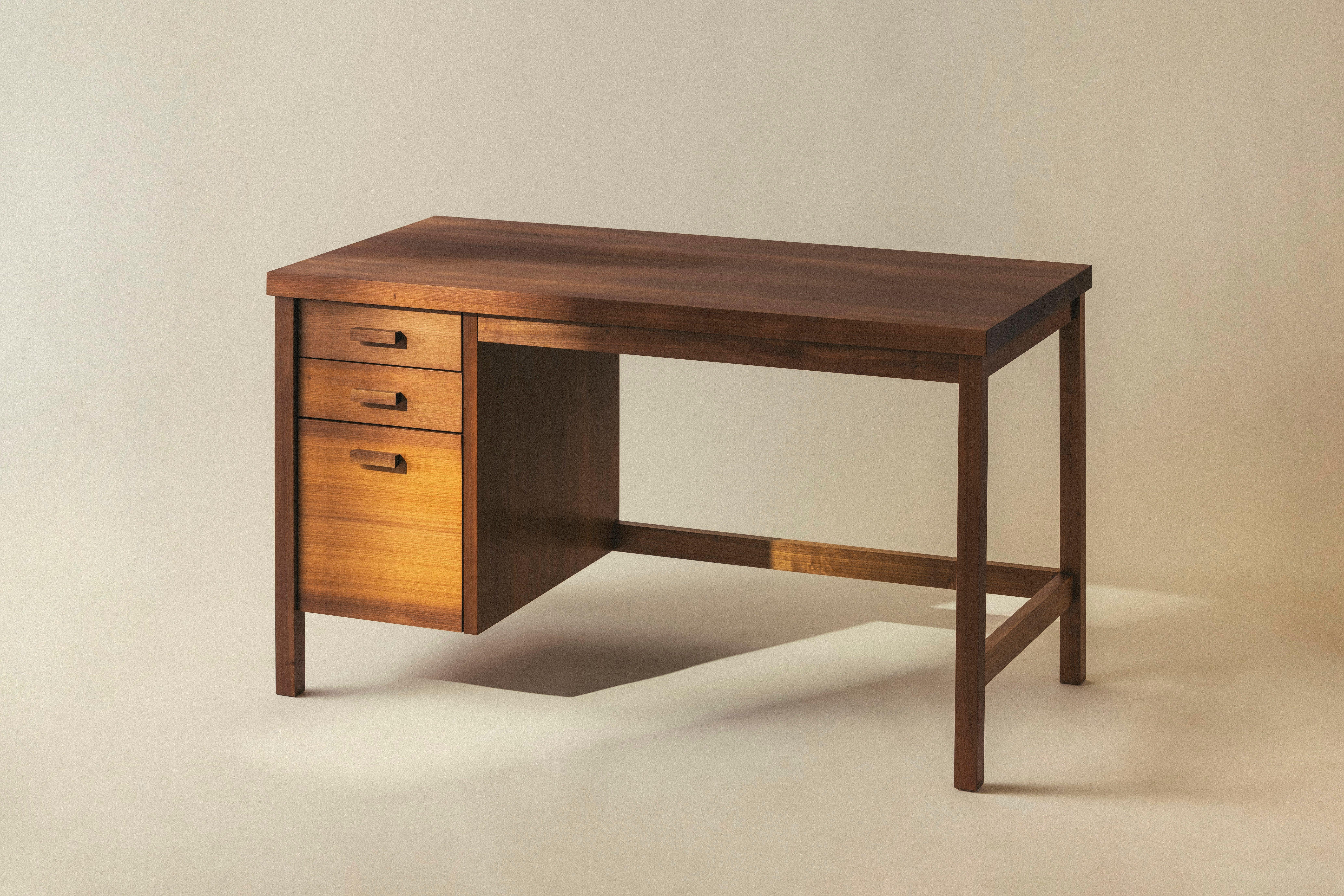 No.33 Desk In New Condition For Sale In 北見市, JP