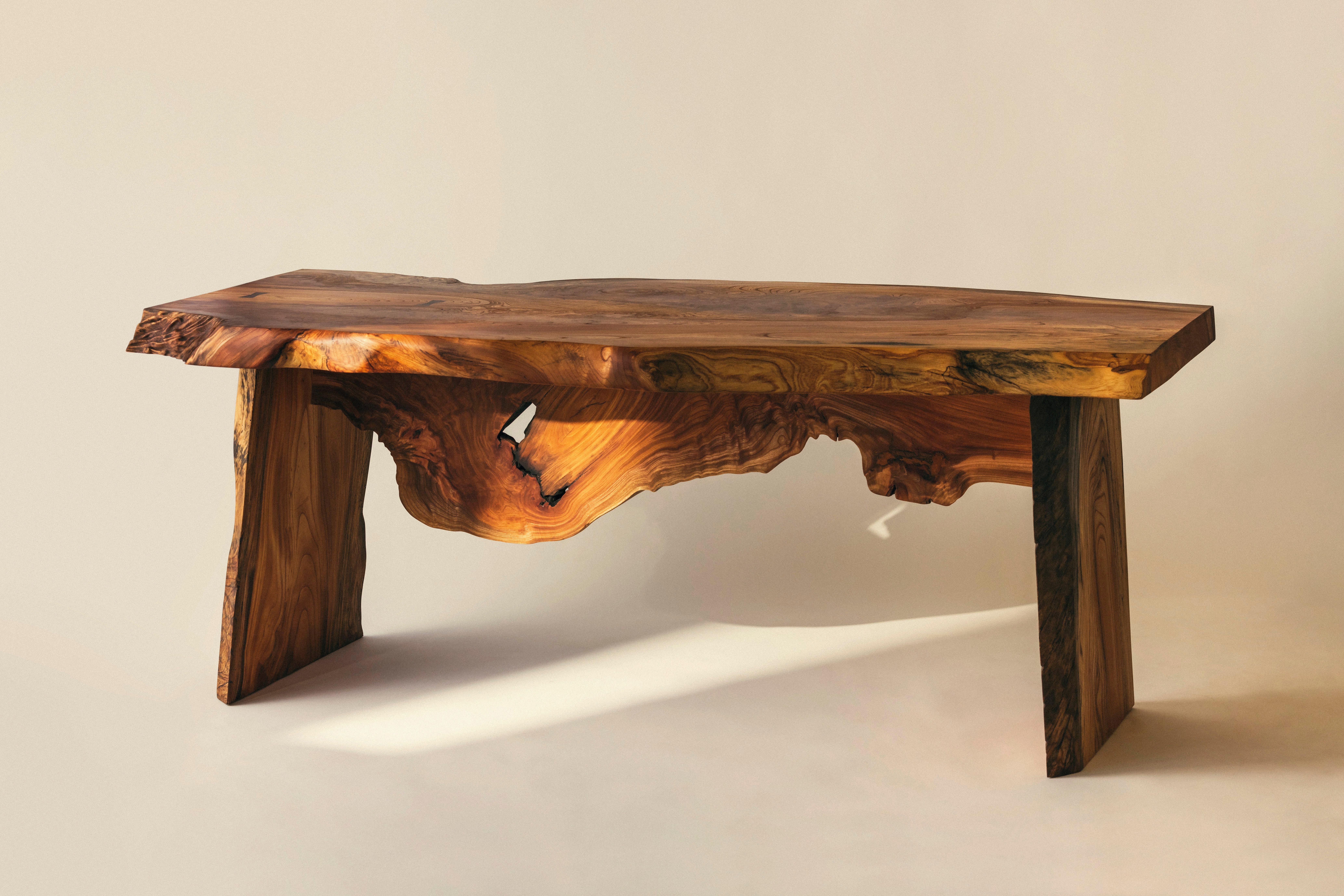 AVANT LE MOBILIER VINTAGE
No.40 / Table à manger
Données/ avril 2024... Italie Salone del Mobile.Milano/Milano Salone International Furniture Fair Exhibits
Anniversaire / 2023.11.21
Taille / L1800 D900 H720
Bois / KEYAKI (Zelkova)
Finition /