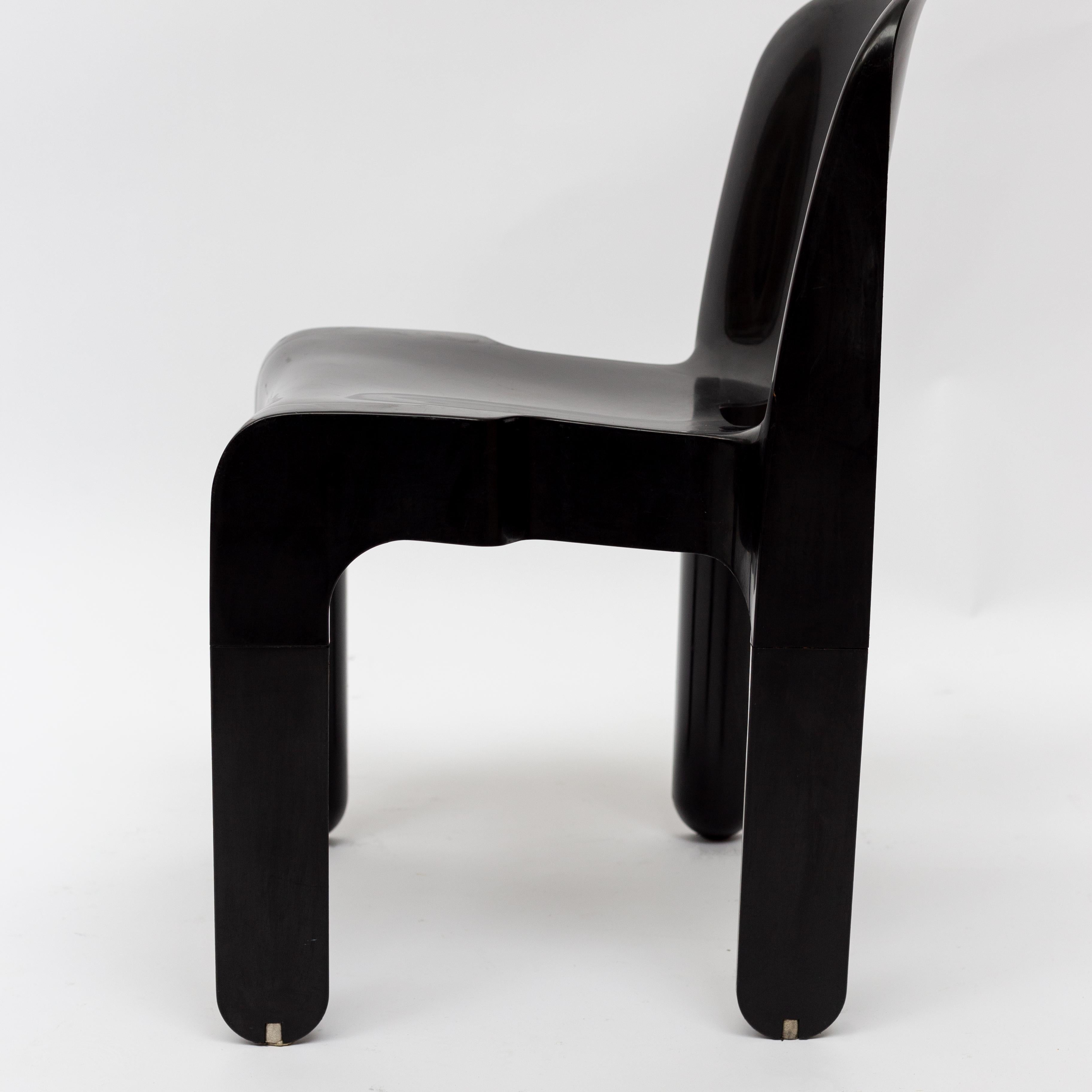 Mid-Century Modern No.4867 Universale Black Plastic Chairs By Joe Colombo For Kartell, 1967