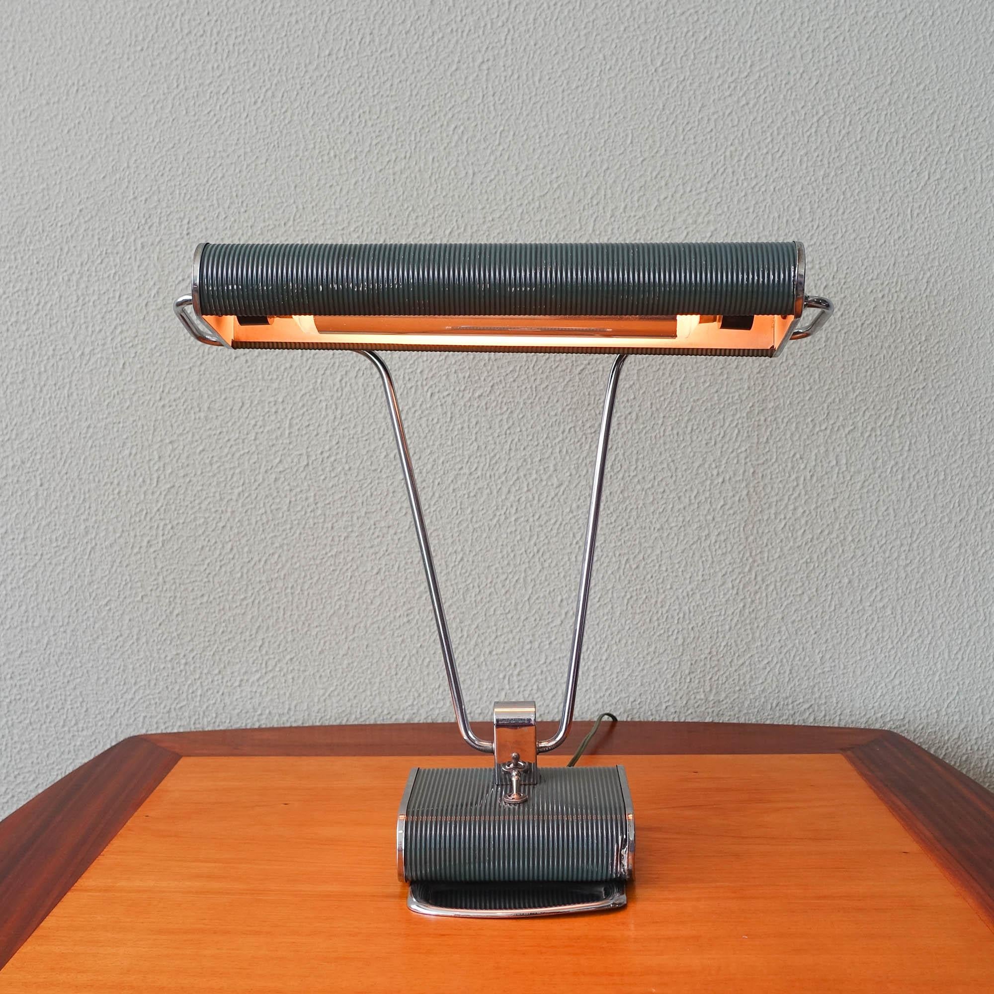 No.71 Desk Lamp by Eileen Gray for Jumo, 1930s In Good Condition For Sale In Lisboa, PT