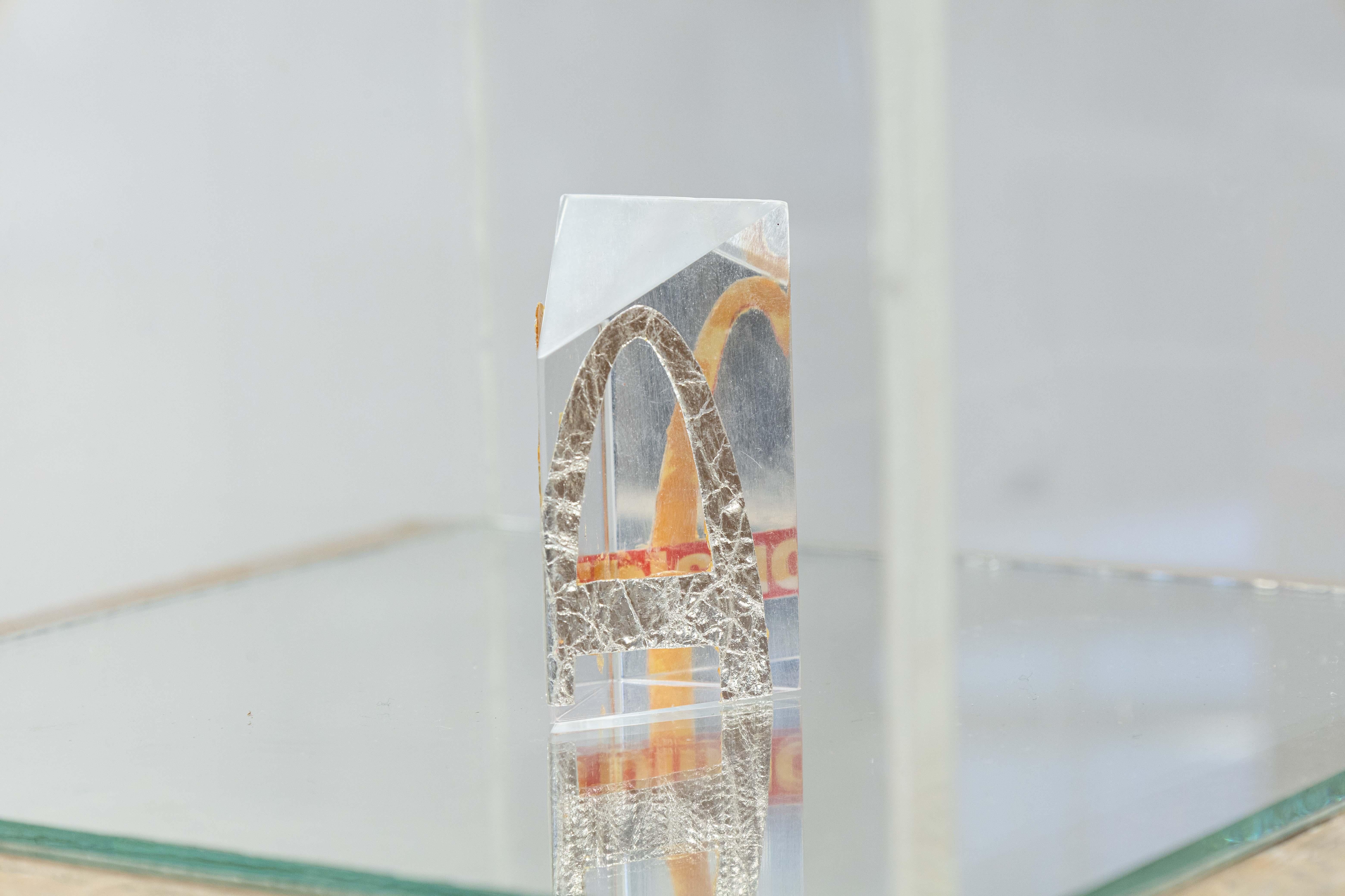 Noah Alonso McDonald's Golden Arches Sculpture conceptuelle contemporaine années 1990 4