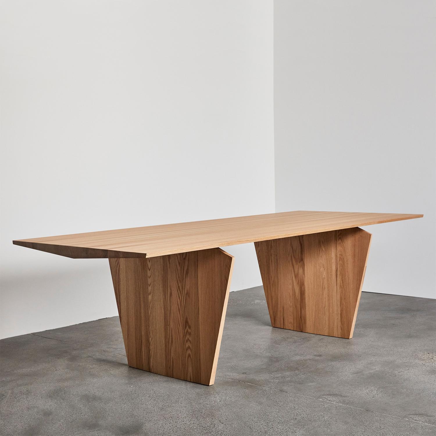 Dining Table Noba Oak with structure in solid oak in natural finish,
with thinned edges sides and designed shape. With solid oak top 
in glued lists.
Available in:
L200xP100xH75cm, price: 16400,00€
L220xP100xH75cm, price: 16900,00€
L240xP100xH75cm,