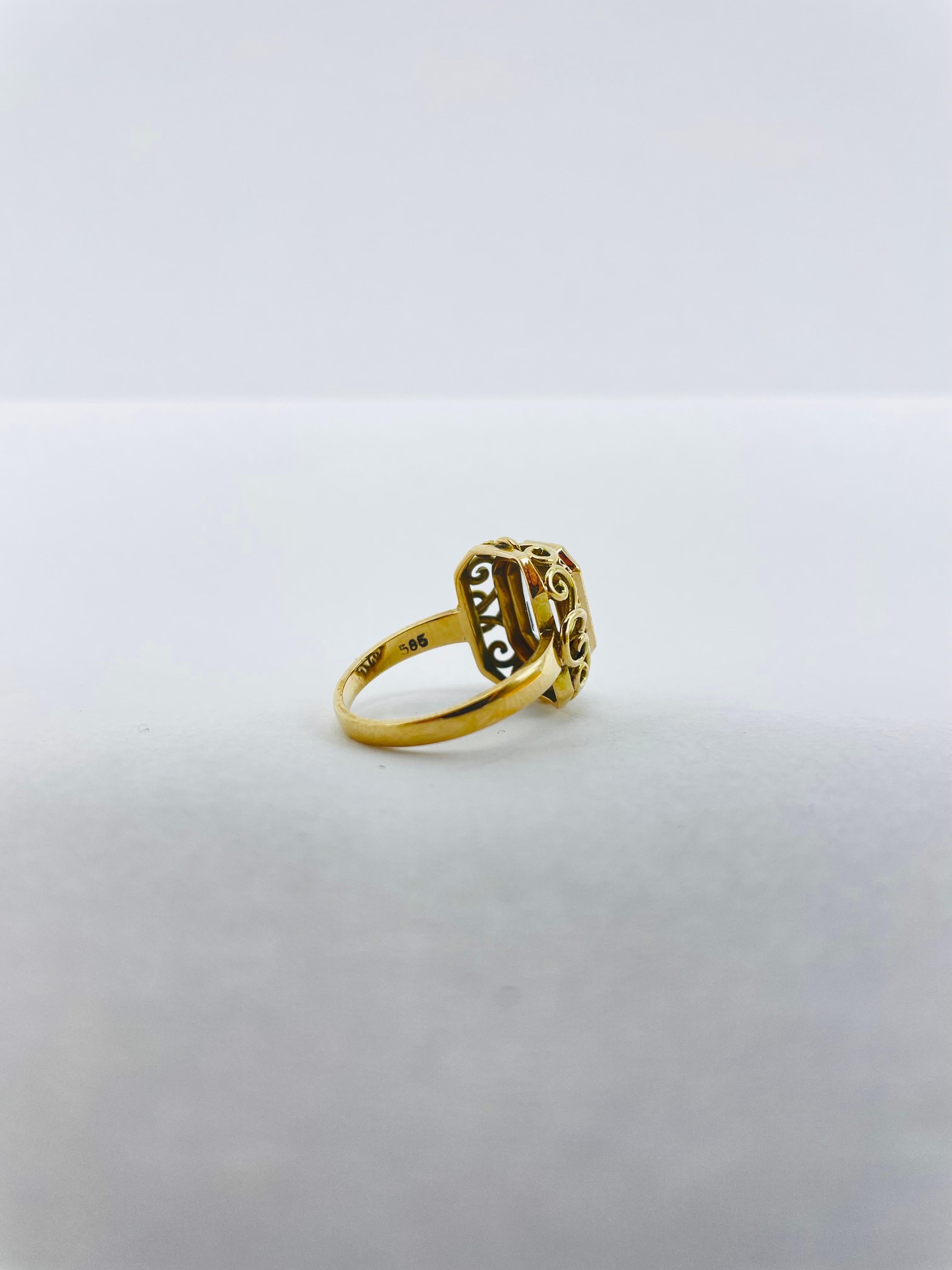 Baguette Cut Noble 14k Gold Cocktail Ring with Aquarine For Sale