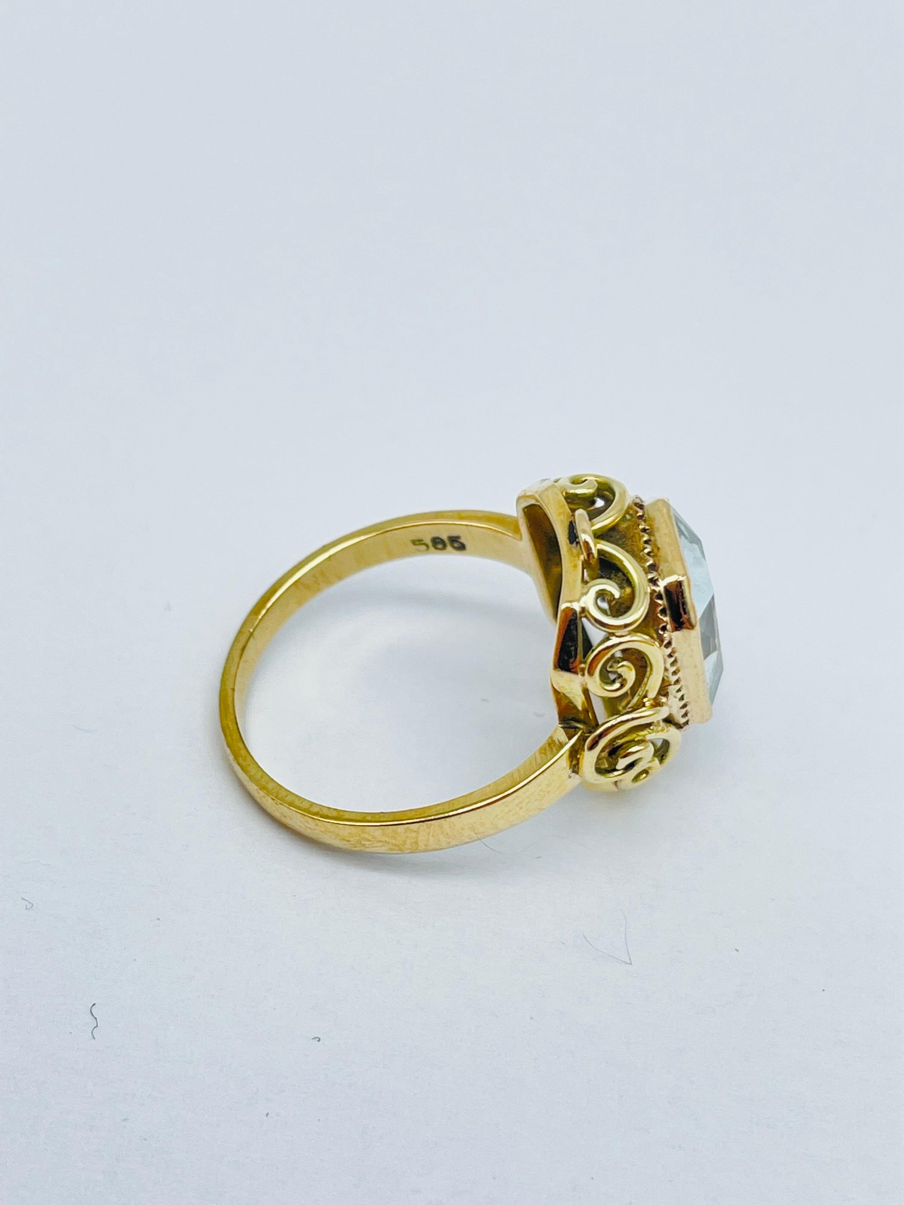 Noble 14k Gold Cocktail Ring with Aquarine For Sale 1