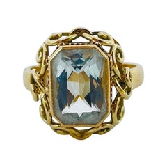 Bague cocktail en or 14 carats noble avec aigue-marine