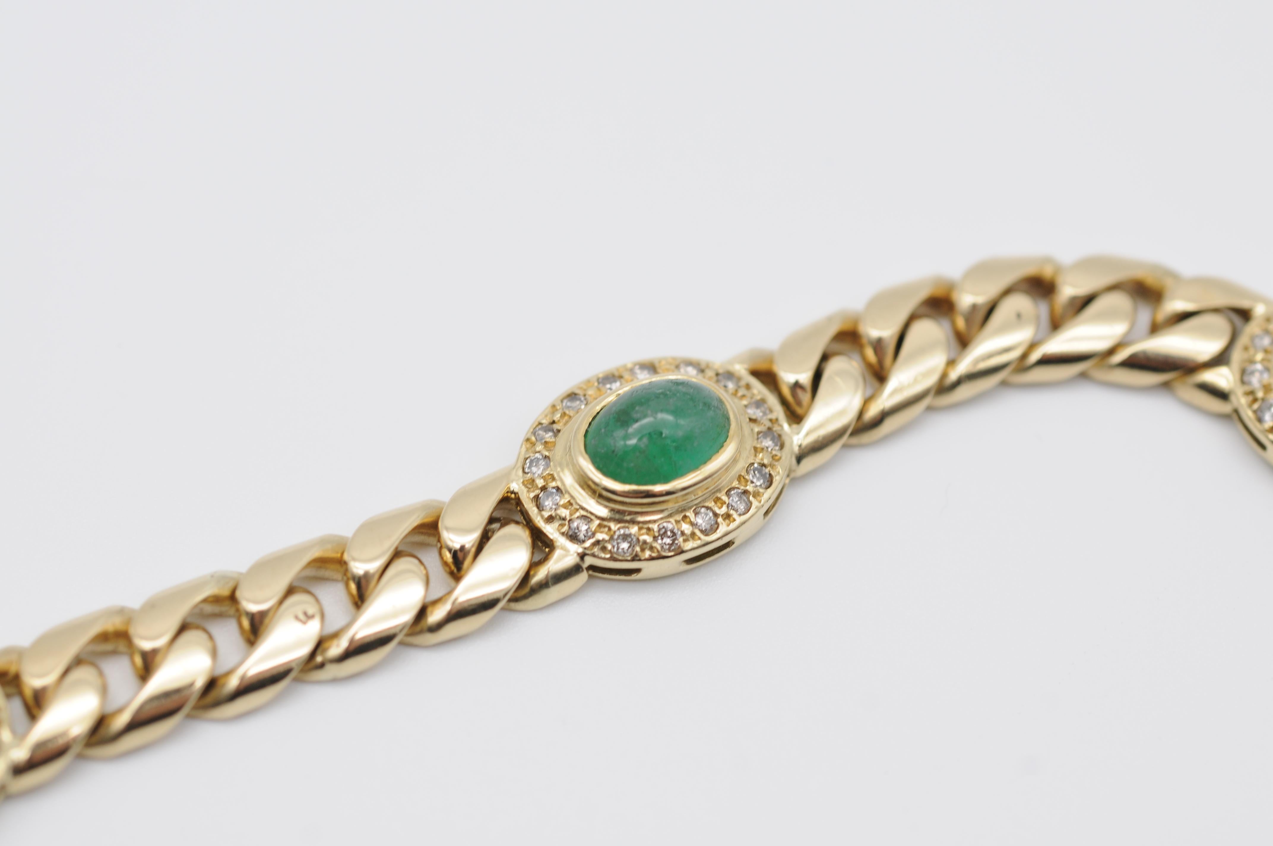 Noble Bracelet en or jaune 14 carats avec cabochon vert et diamants en vente 5