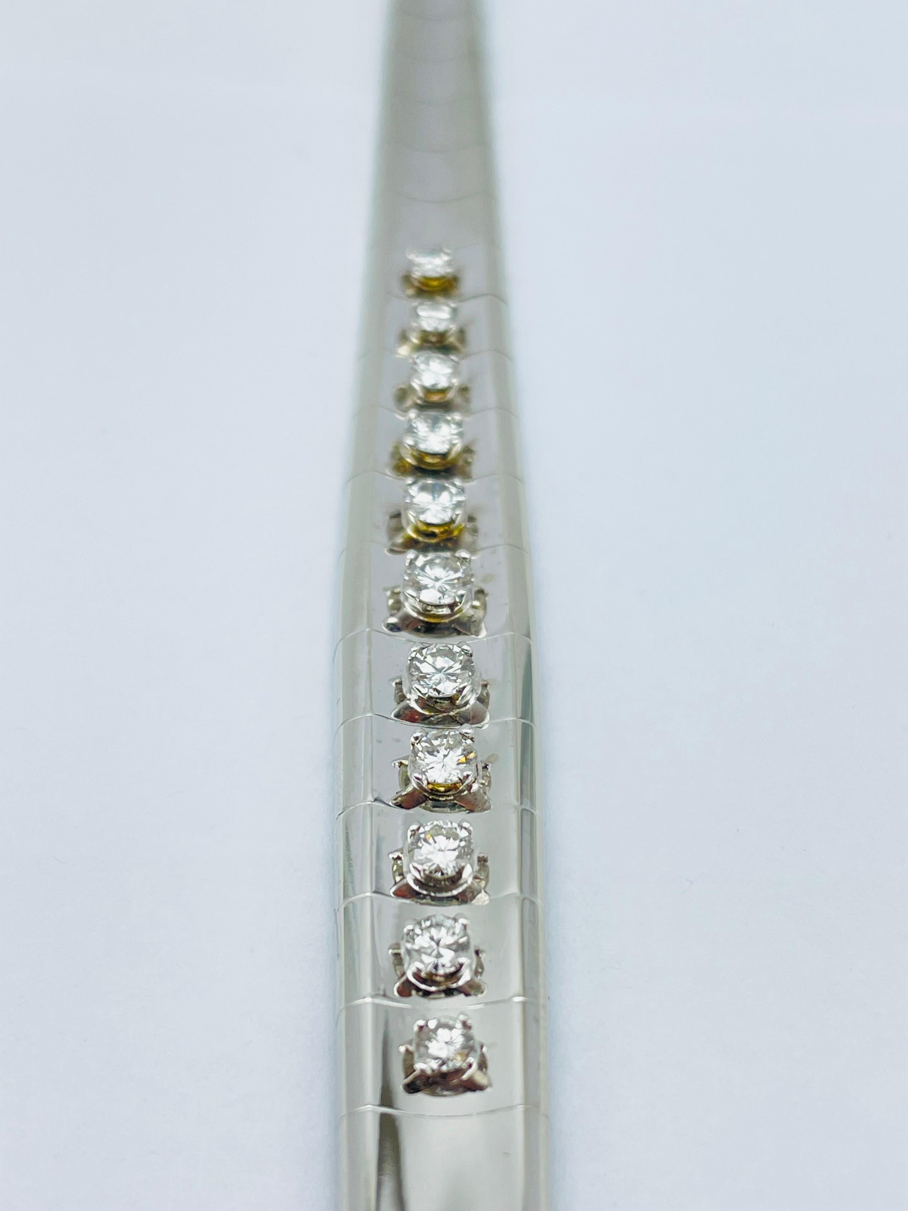 Bracelet en or blanc 18 carats et diamants nobles de 1,24 carat en vente 5
