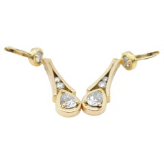 Noble Earrings with pear cut diamond in 18 yellow gold