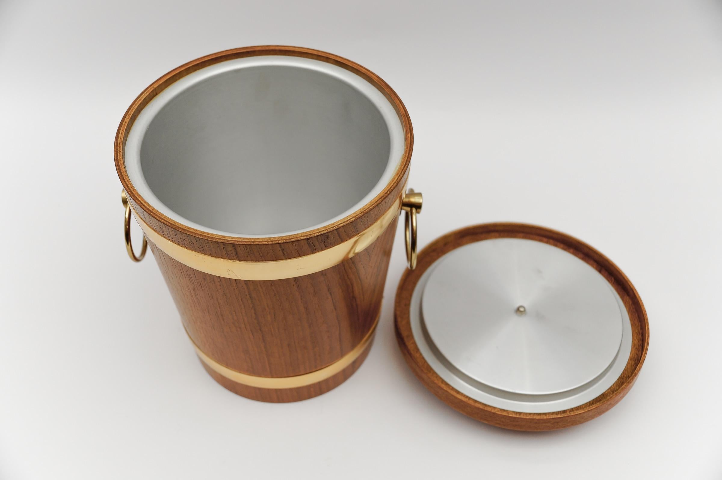 Raffreddatore per vino in ottone e teak, 1960 Scandinavia In condizioni buone in vendita a Nürnberg, Bayern