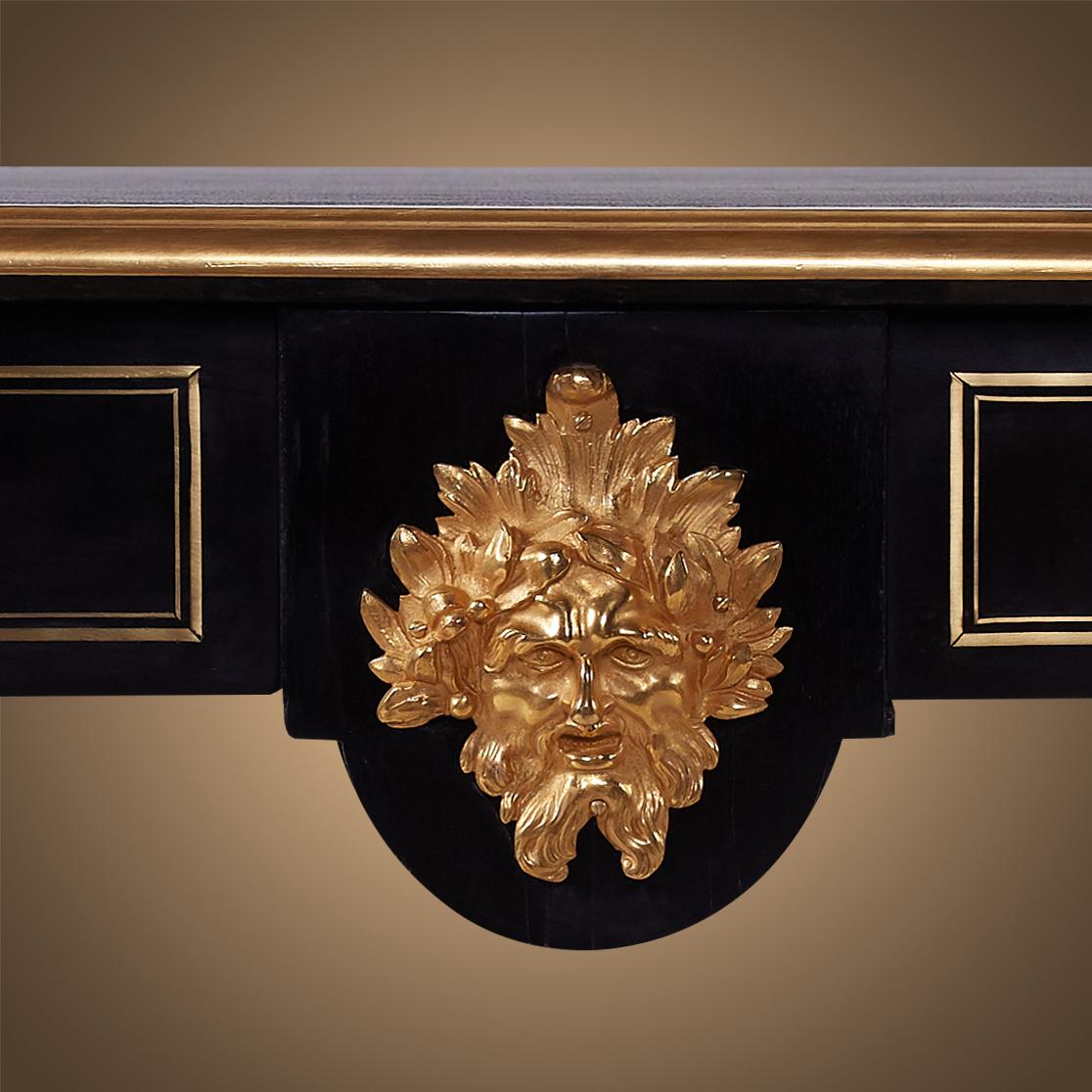 Noble table ancienne Napoléon III en ébène français laqué en vente 8