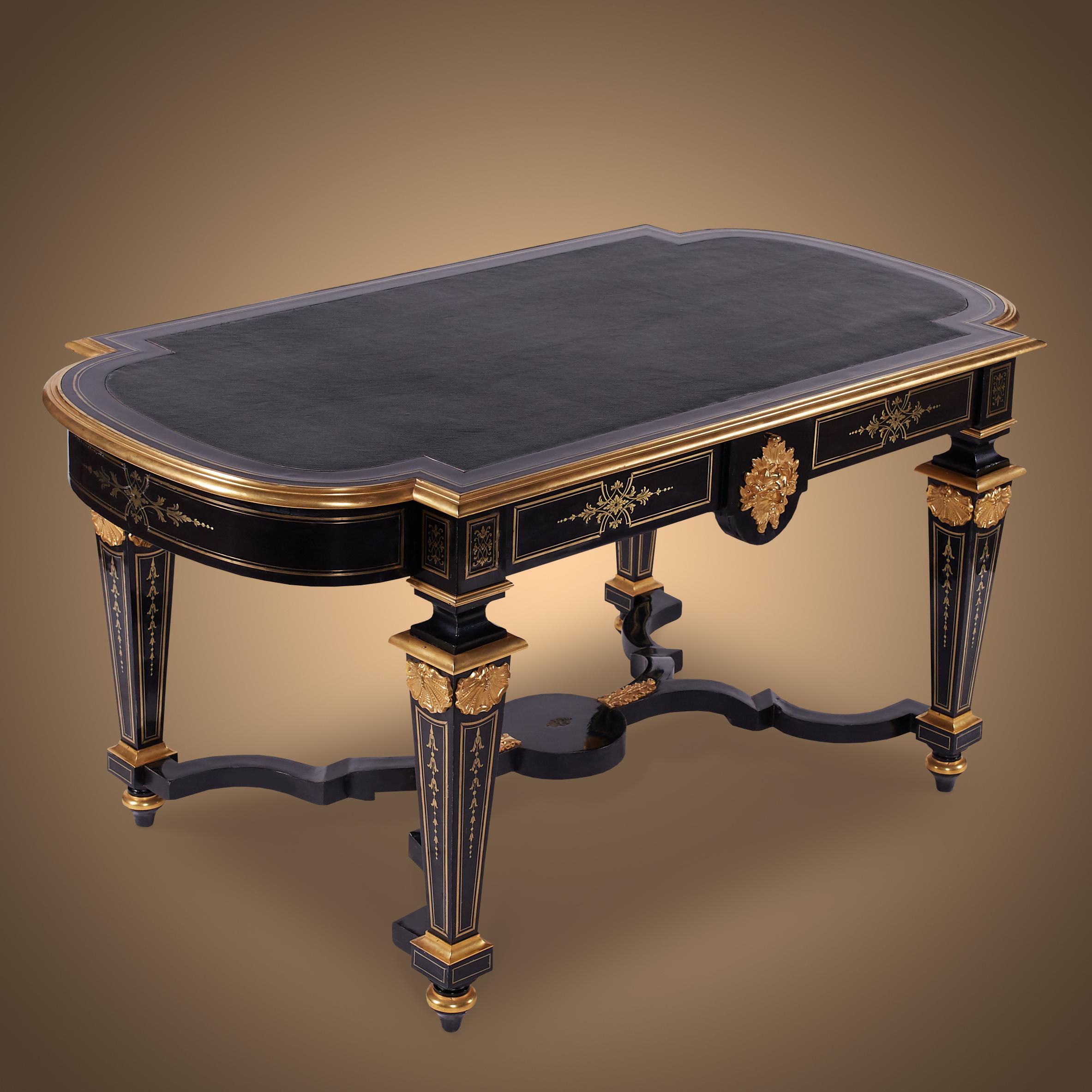 19th Century Noble Napoleon III French Ebony Antique Table Lacquer For Sale