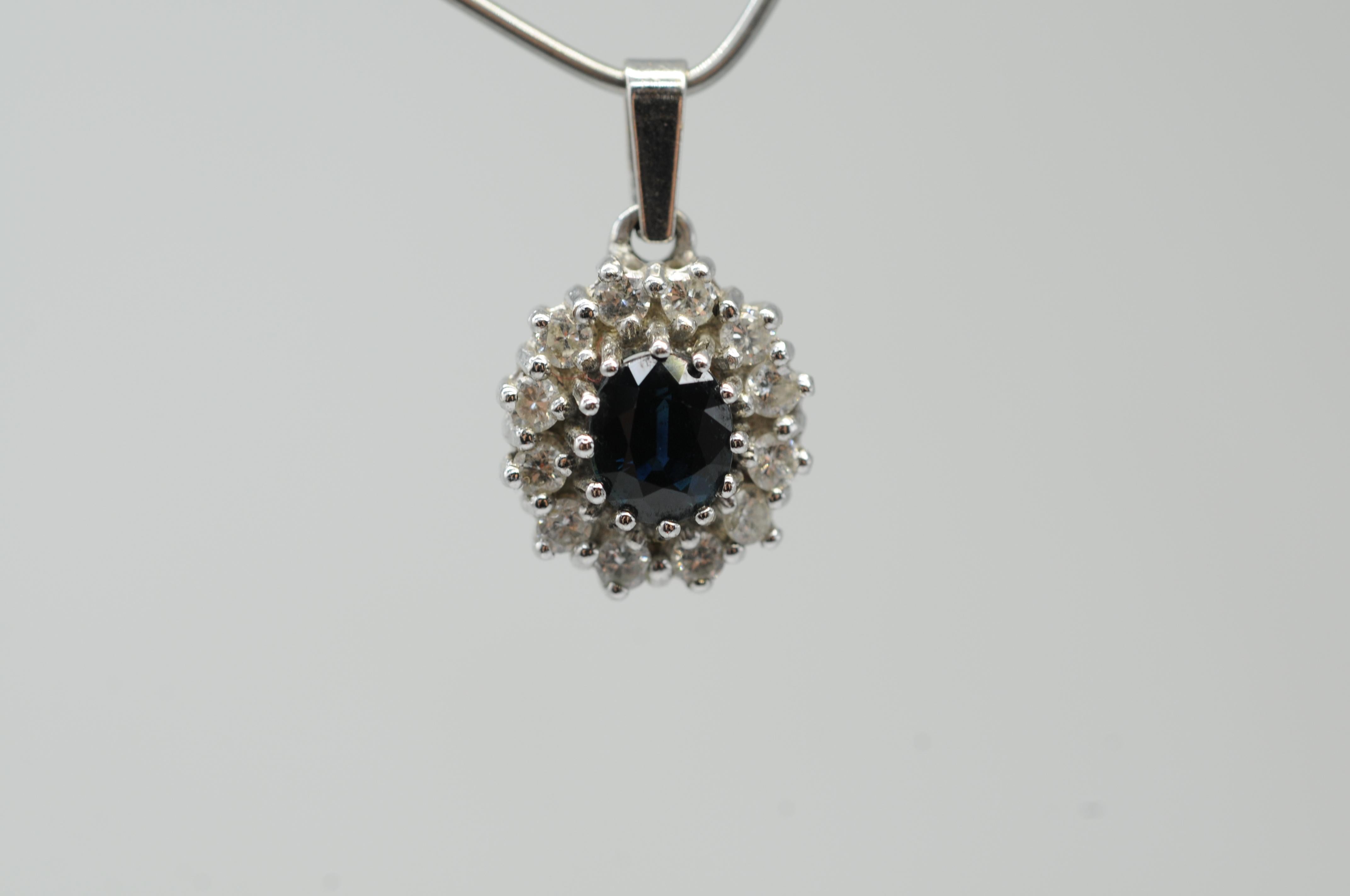 Oval Cut Noble Pendant with diamonds and sapphire in 14k whitegold For Sale