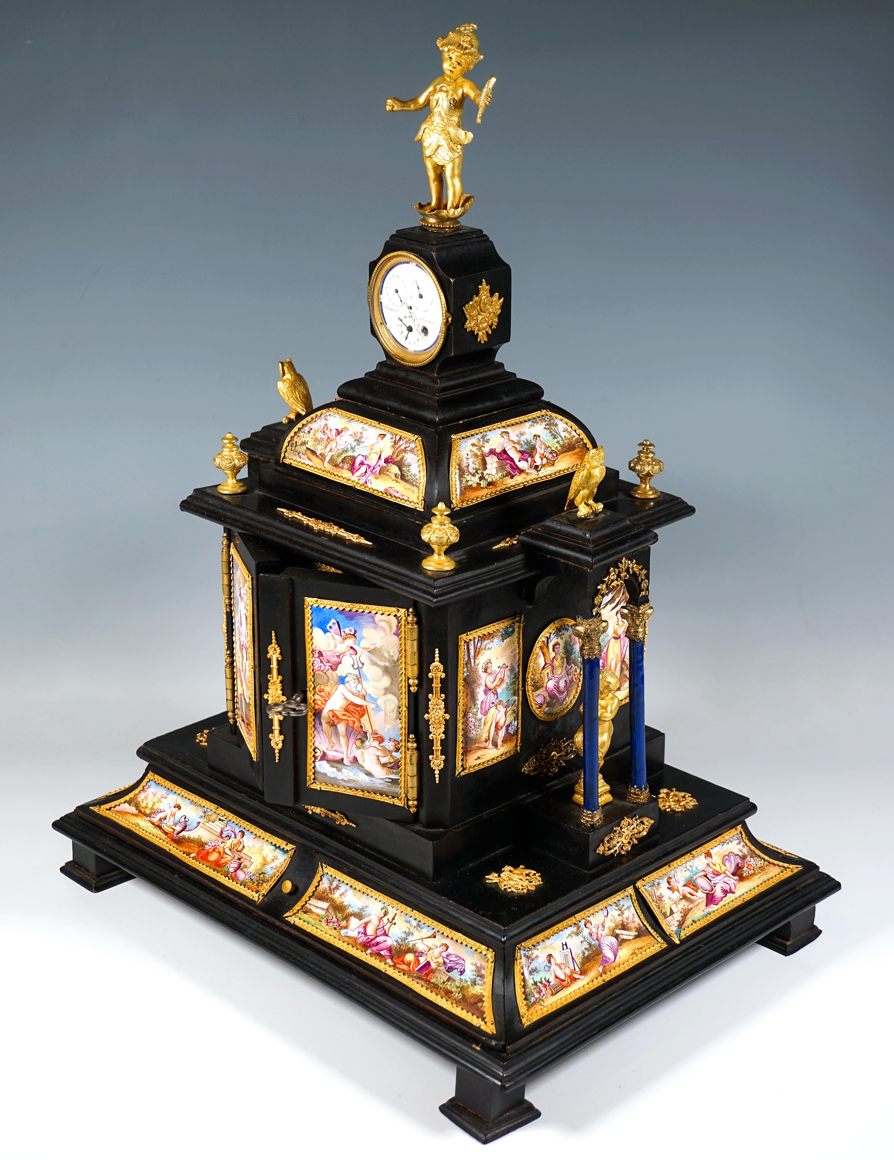 Nobile Jewell Case viennese con dipinti a smalto, figure in bronzo e orologio, 1870 ca. In condizioni buone in vendita a Vienna, AT