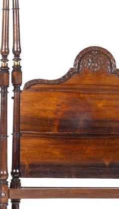 Noble Wood four-poster bed - 18th century