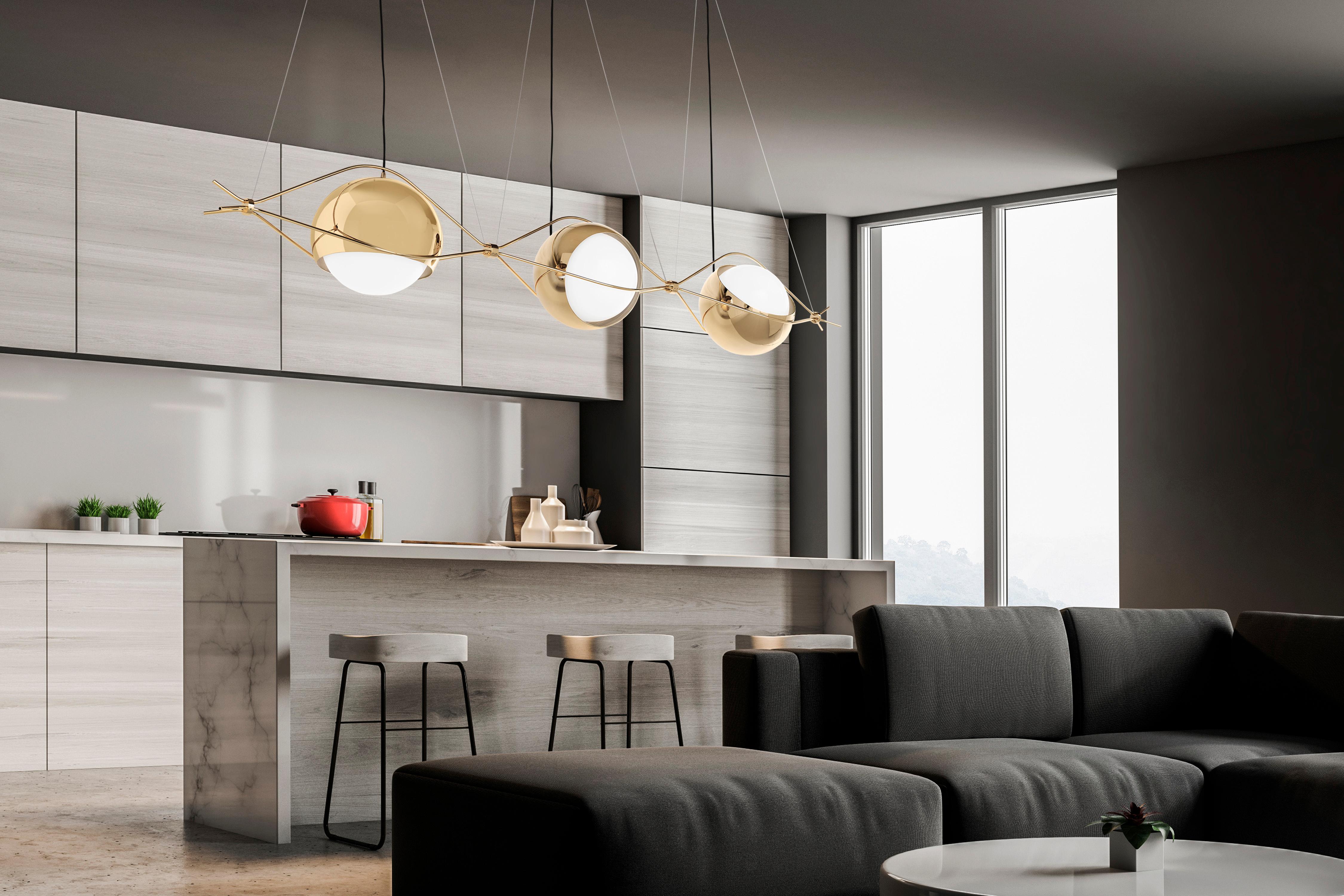 Lampada a sospensione Nobody S1 di Euroluce Lampadari
Dimensioni: D 30 x L 78 x H 30 cm.
Materiali: Metallo e plexiglass.

Disponibile in diversi colori. I prezzi possono variare. Tutte le nostre lampade possono essere cablate a seconda del Paese.