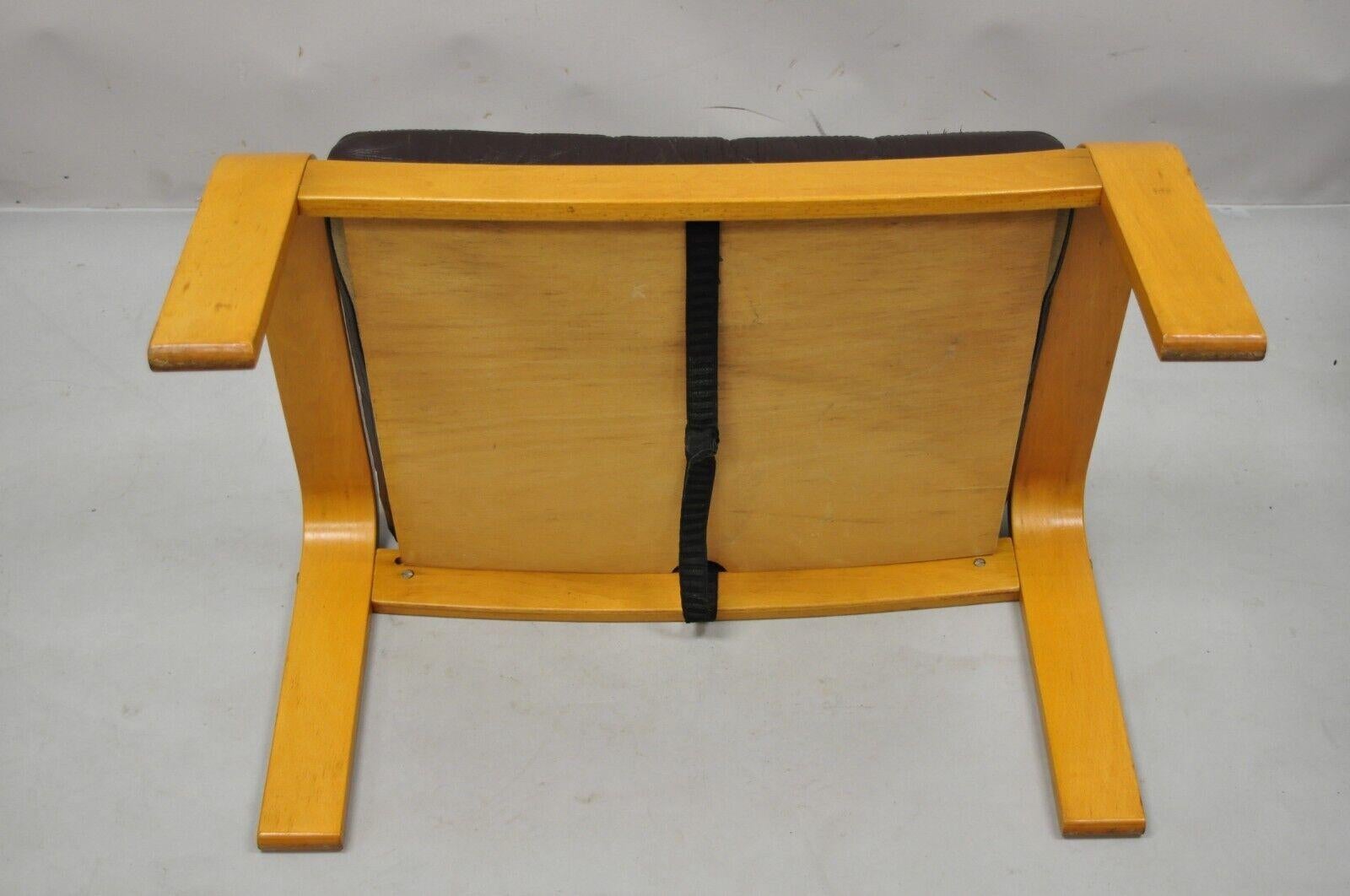 Noboru Nakamura Vintage Poang Bentwood Brown Tufted Leather Ottoman For Sale 1