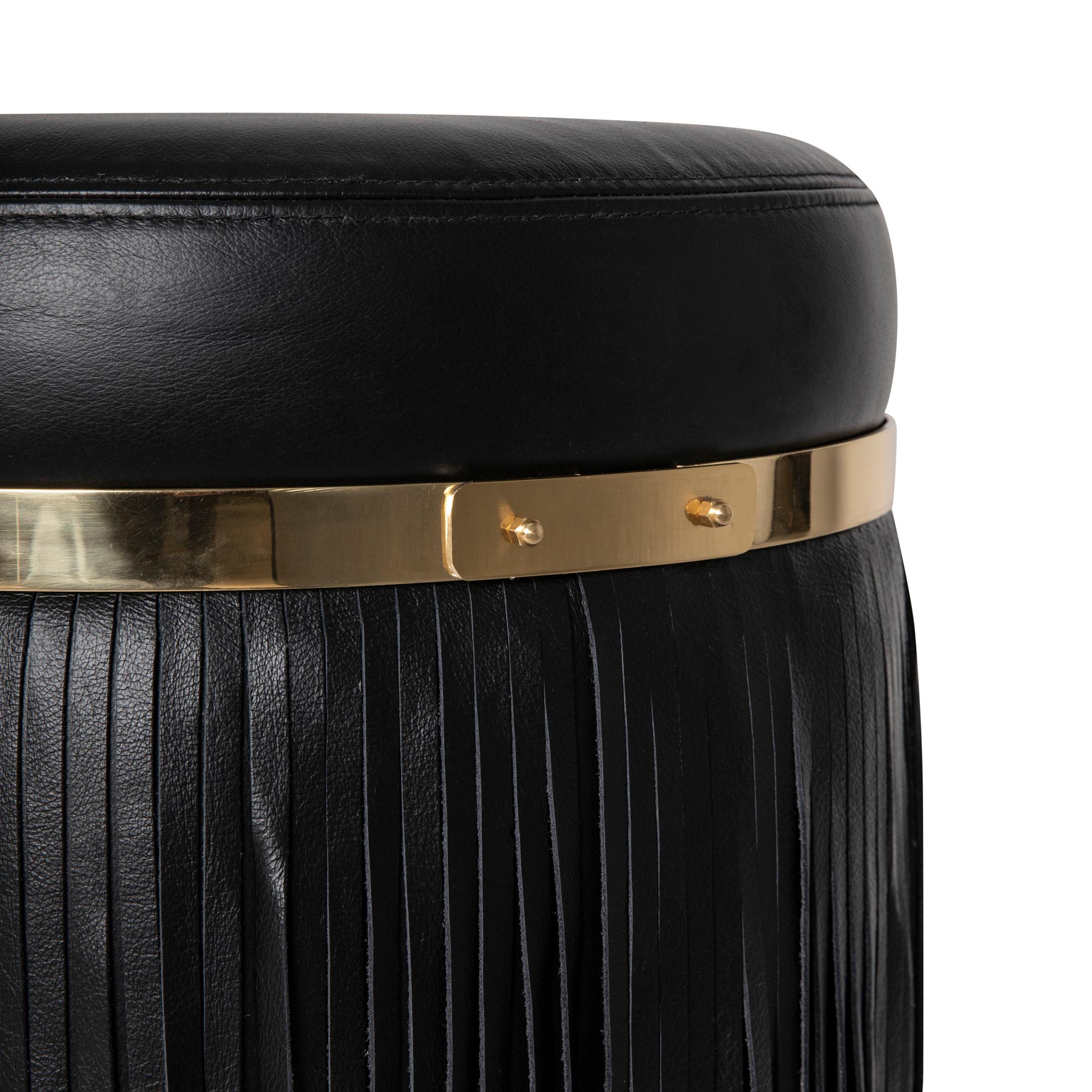 Sud-africain Pouf Nobu en cuir noir en vente