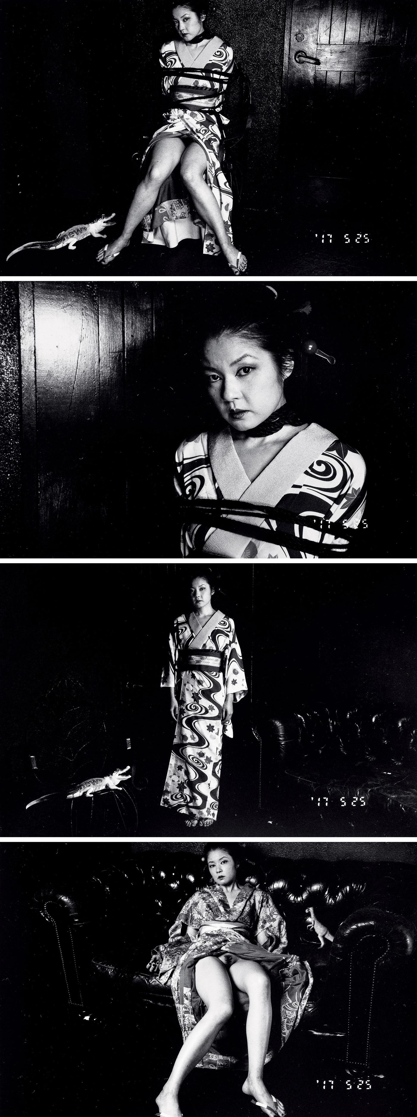 Photo-Mad Old Man A Turning 77 sur 5,25.17, 4 photographies de Nobuyoshi Araki en vente 1