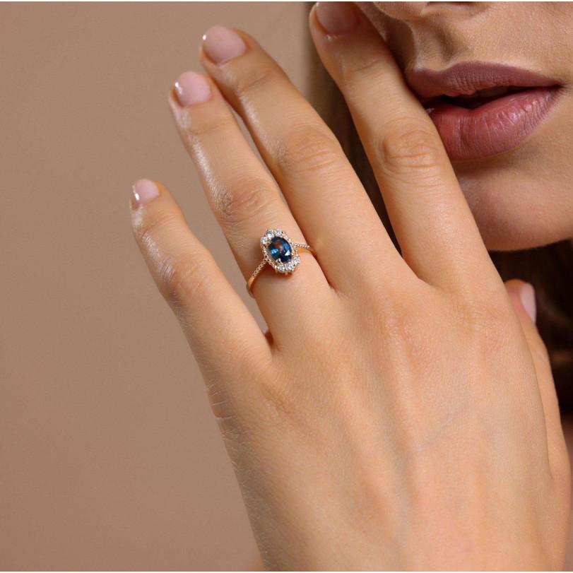 1.04ct Blue Sapphire And Diamond Rose Gold Ring For Sale 1