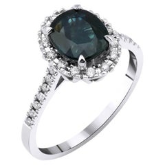 Bague avec saphir bleu verdâtre de 2,36 carats et diamants