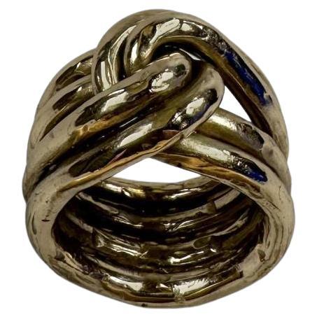 Anello scolpito Nodo Doppio in bronzo di Lo Studiolo Genève
