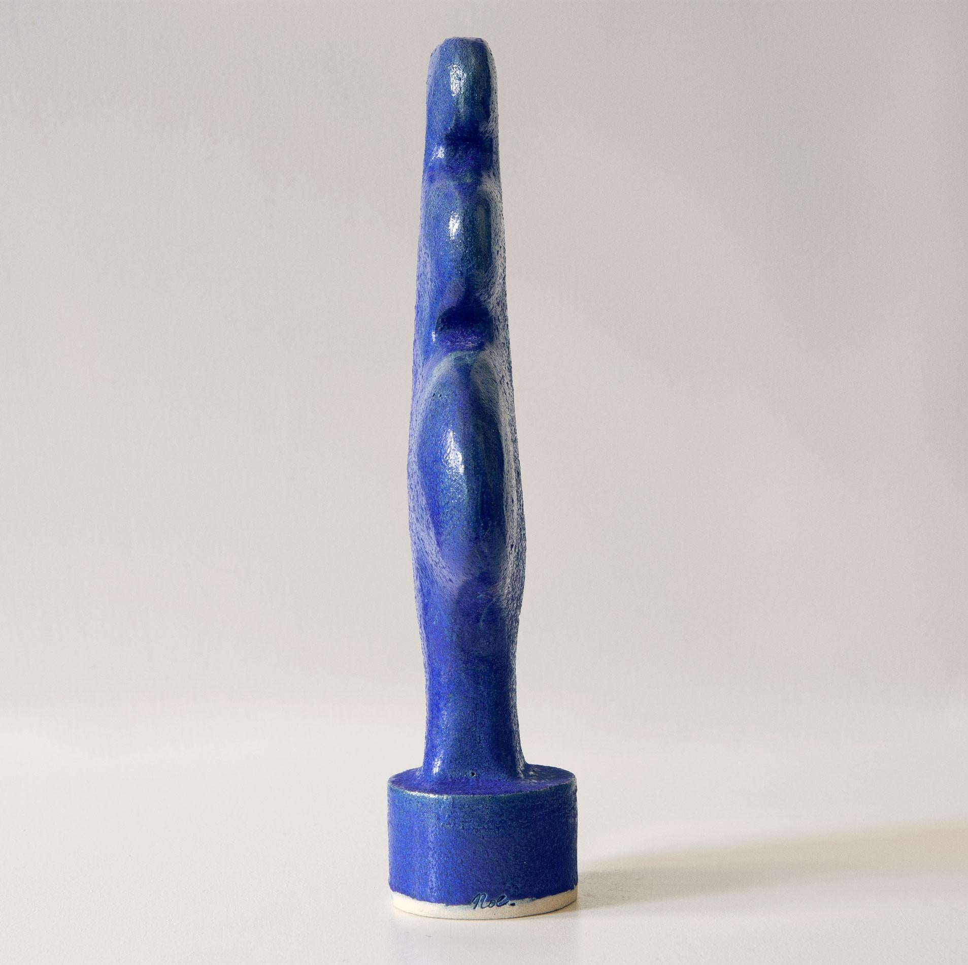 Dogu Lady 62, sculpture en cramique bleue abstraite moderne et minimaliste en vente 1