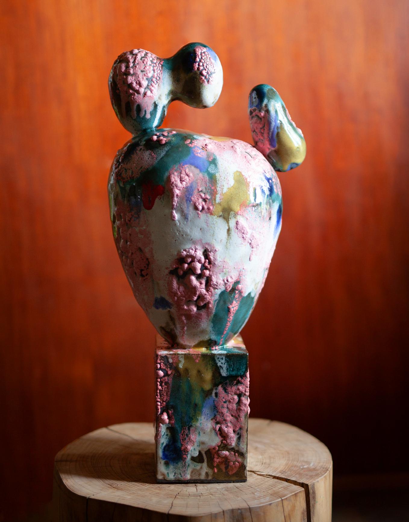 Maneki Neko 36 - Sculpture by Noe Kuremoto
