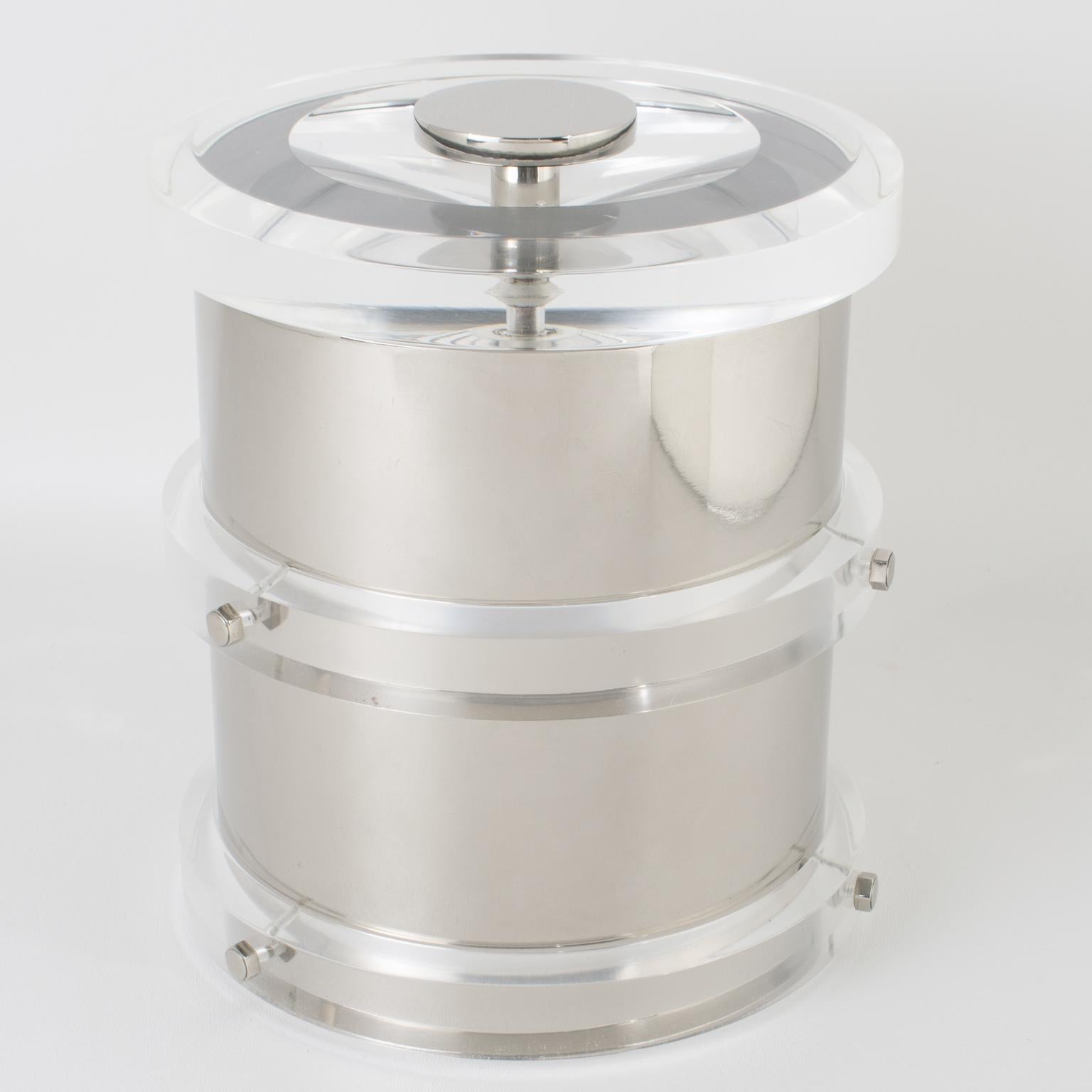 Boost your barware collection with this extraordinary Memphis-style ice bucket, a rare creation by esteemed Italian designer Noel BC. Crafted in Italy circa 1980, this luxurious bar piece embodies the bold, avant-garde essence of the Memphis period.
