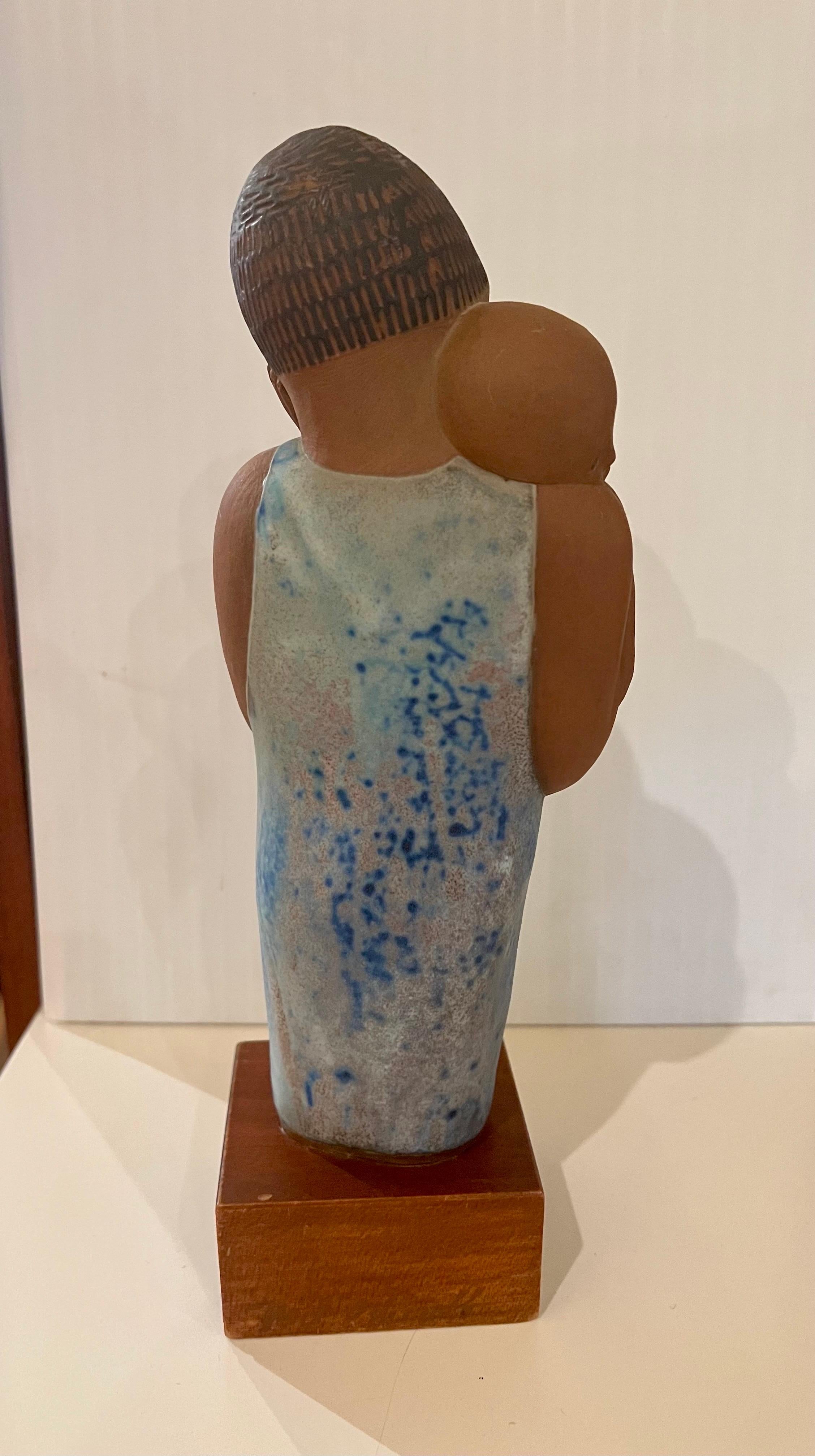 Mid-Century Modern Noel Osheroff Ceramic Mother & Child Sculpture for Robert Maxwell Studio Signed For Sale