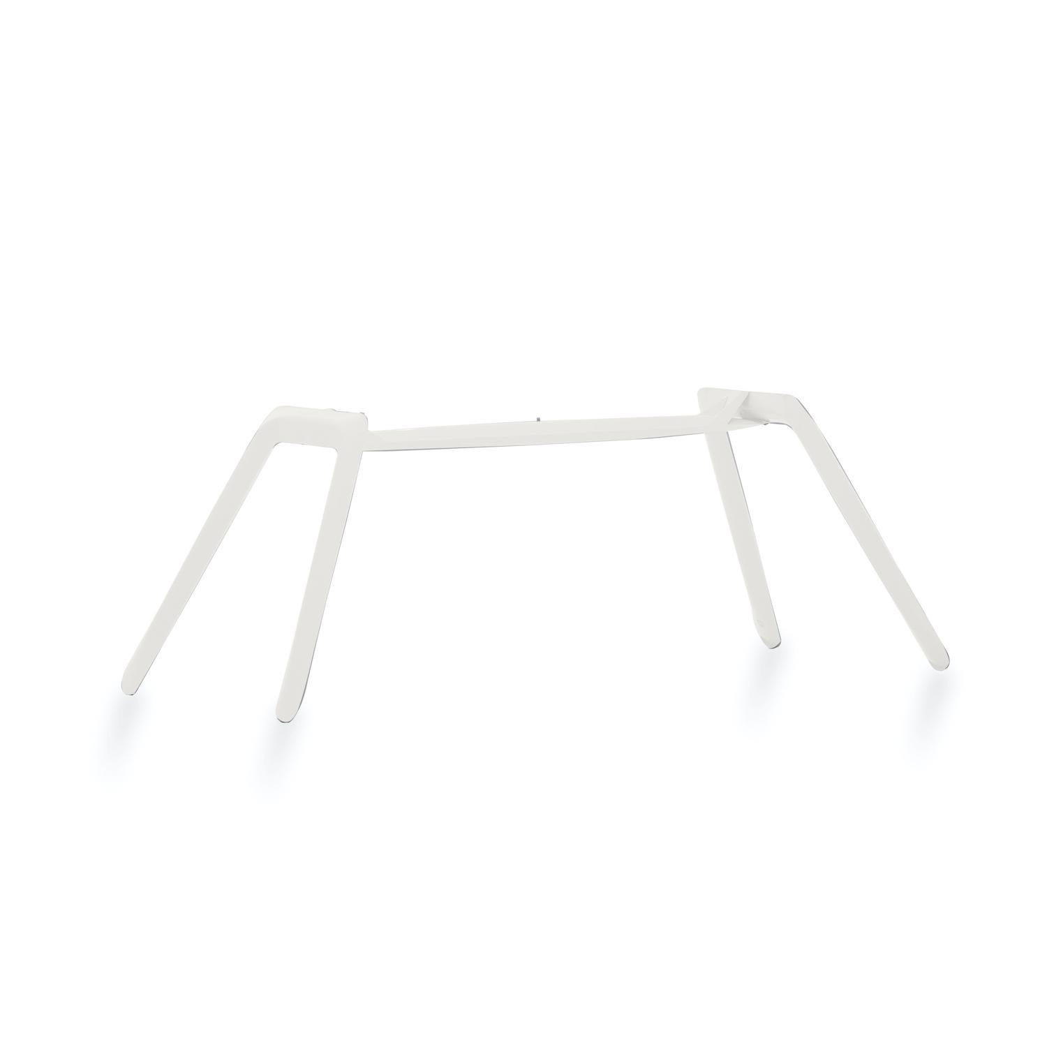 Nogi es una construcción única para mesas. Se puede fabricar con diferentes formas y tamaños y en distintos tipos de metales.

La mesa Nogi está disponible en acero inoxidable y acero al carbono con las siguientes opciones de acabado;

Acero
