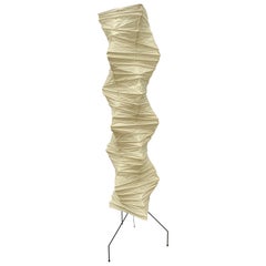 Noguchi Akari Floor Lamp UF4-33N