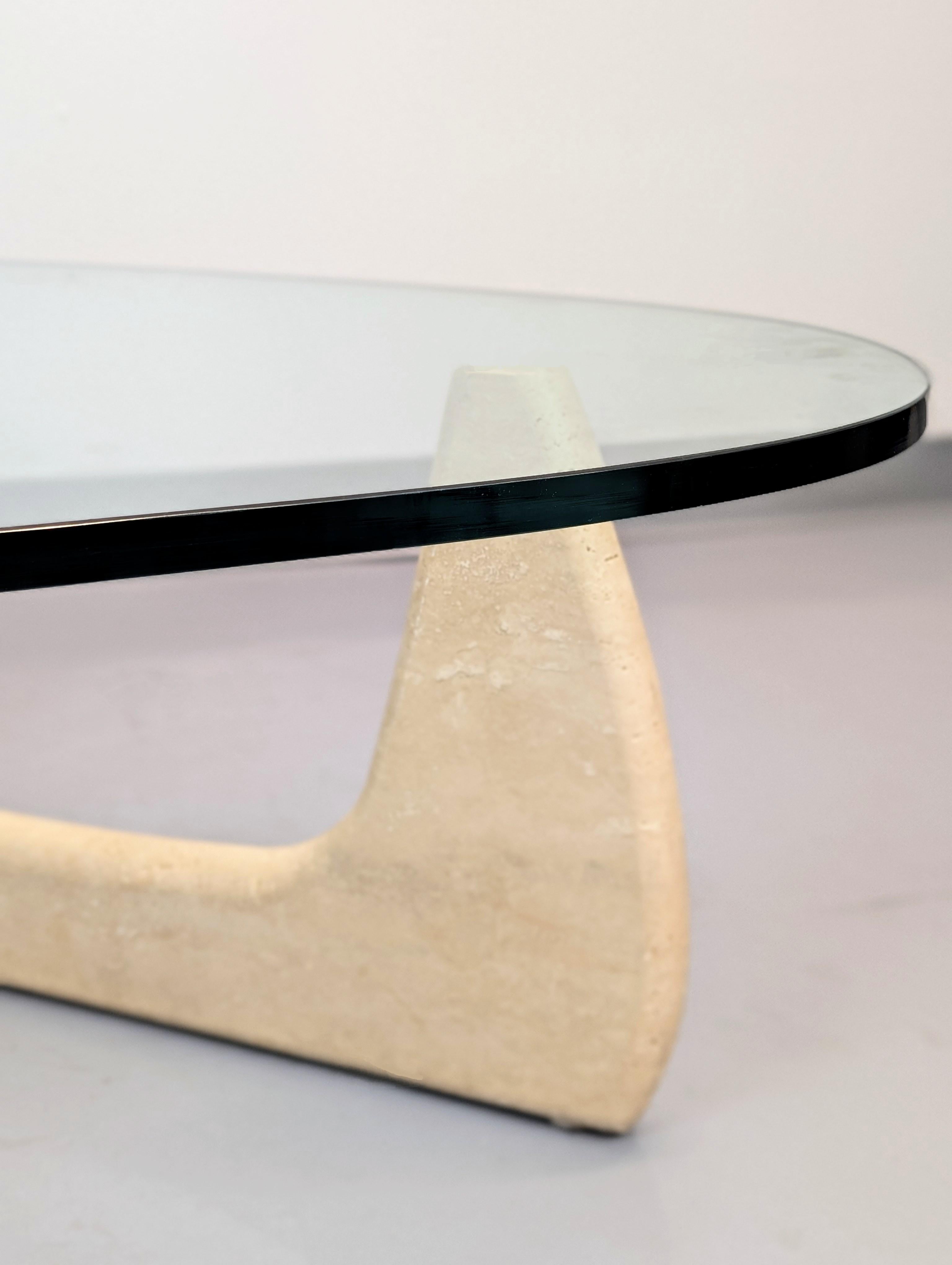 Noguchi IN-50 Style Travertine Coffee Table in vendita 2