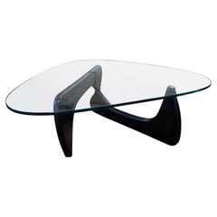 Couchtisch im Noguchi-Stil mit schwarzem Sockel, Vintage, Mid-Century Modern-Stil