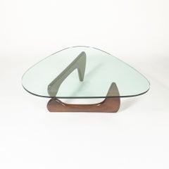 Noguchi Table by Isamu Noguchi for Herman Miller in Walnut