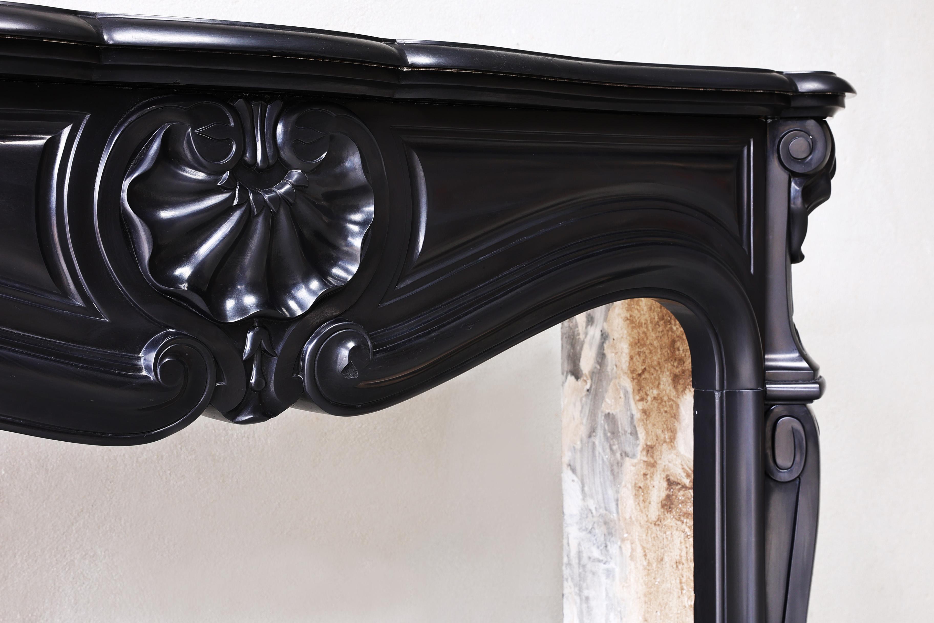 Noir De Mazy Marble Mantle Surround, Fireplace in Style of Louis XV, 19th Cent In Good Condition For Sale In Made, NL