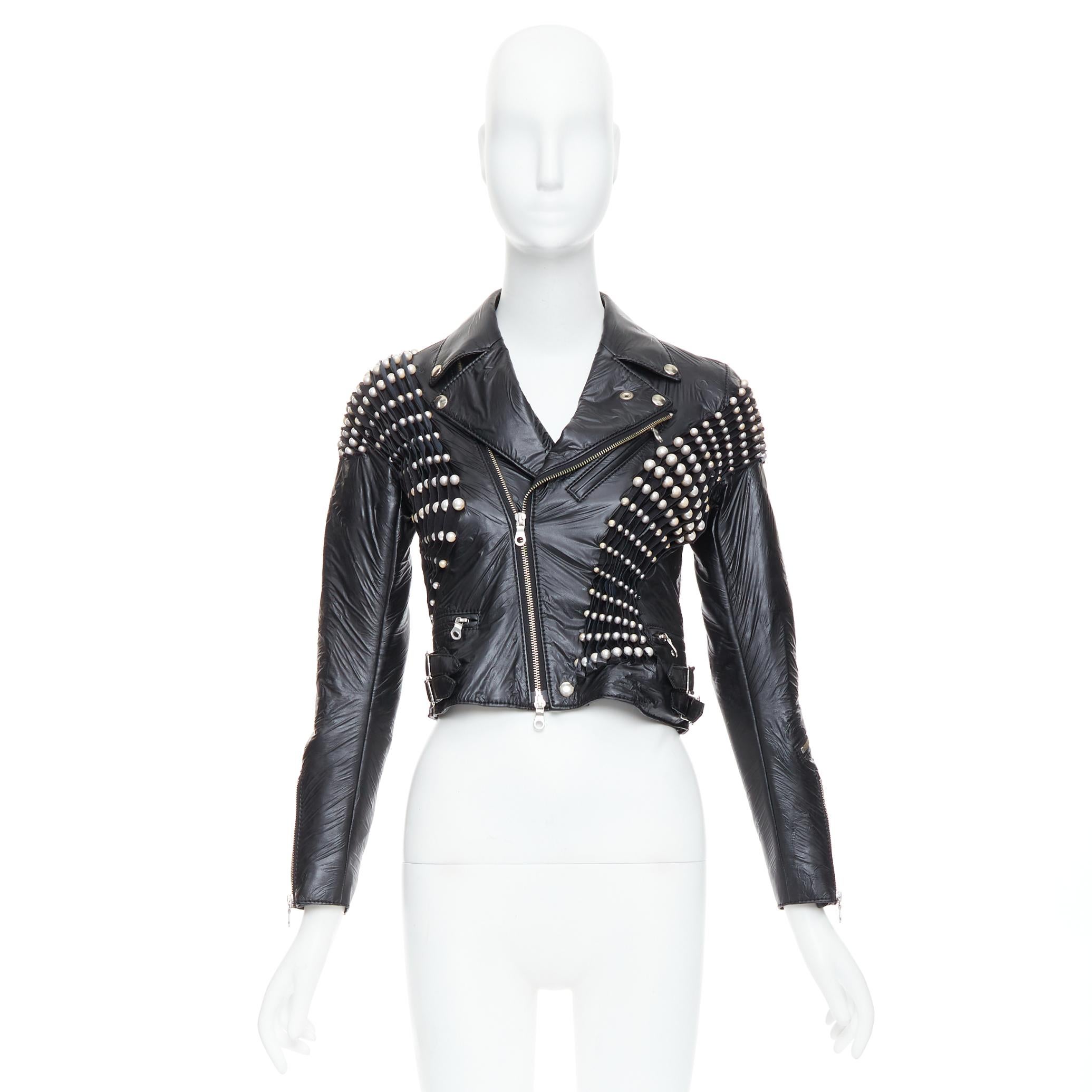 NOIR KEI NINOMIYA 2014 chaqueta negra de piel sintética con perlas S en venta 5
