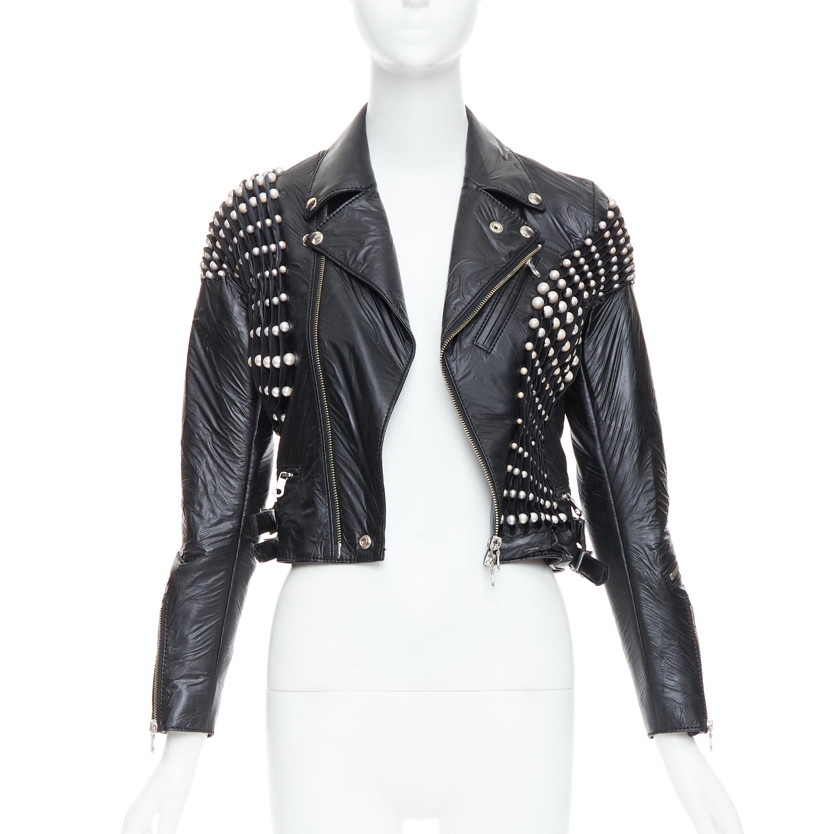 NOIR KEI NINOMIYA 2014 chaqueta negra de piel sintética con perlas S Negro en venta