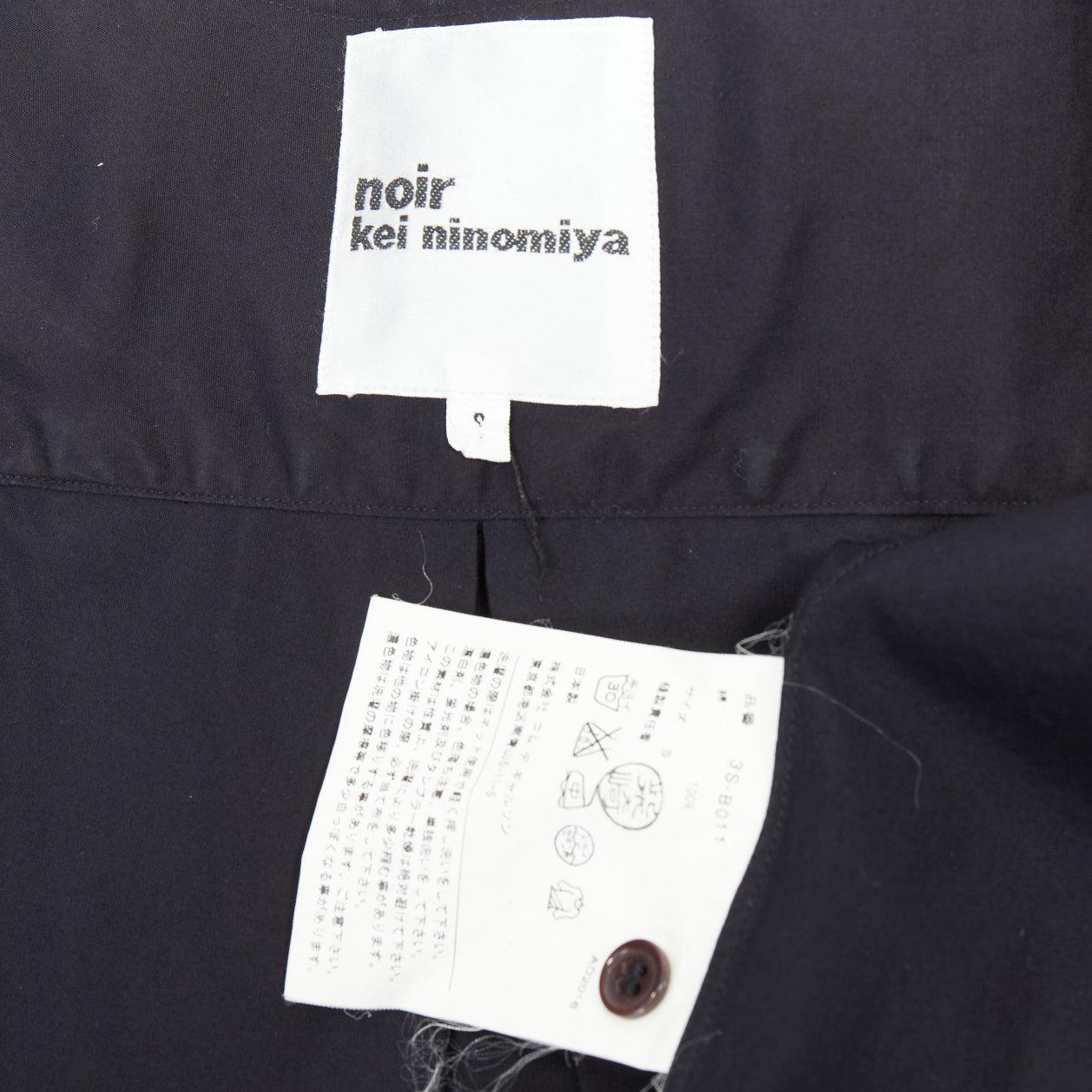 NOIR KEI NINOMIYA 2016 top acampanado de algodón negro con botones ocultos delante S en venta 3