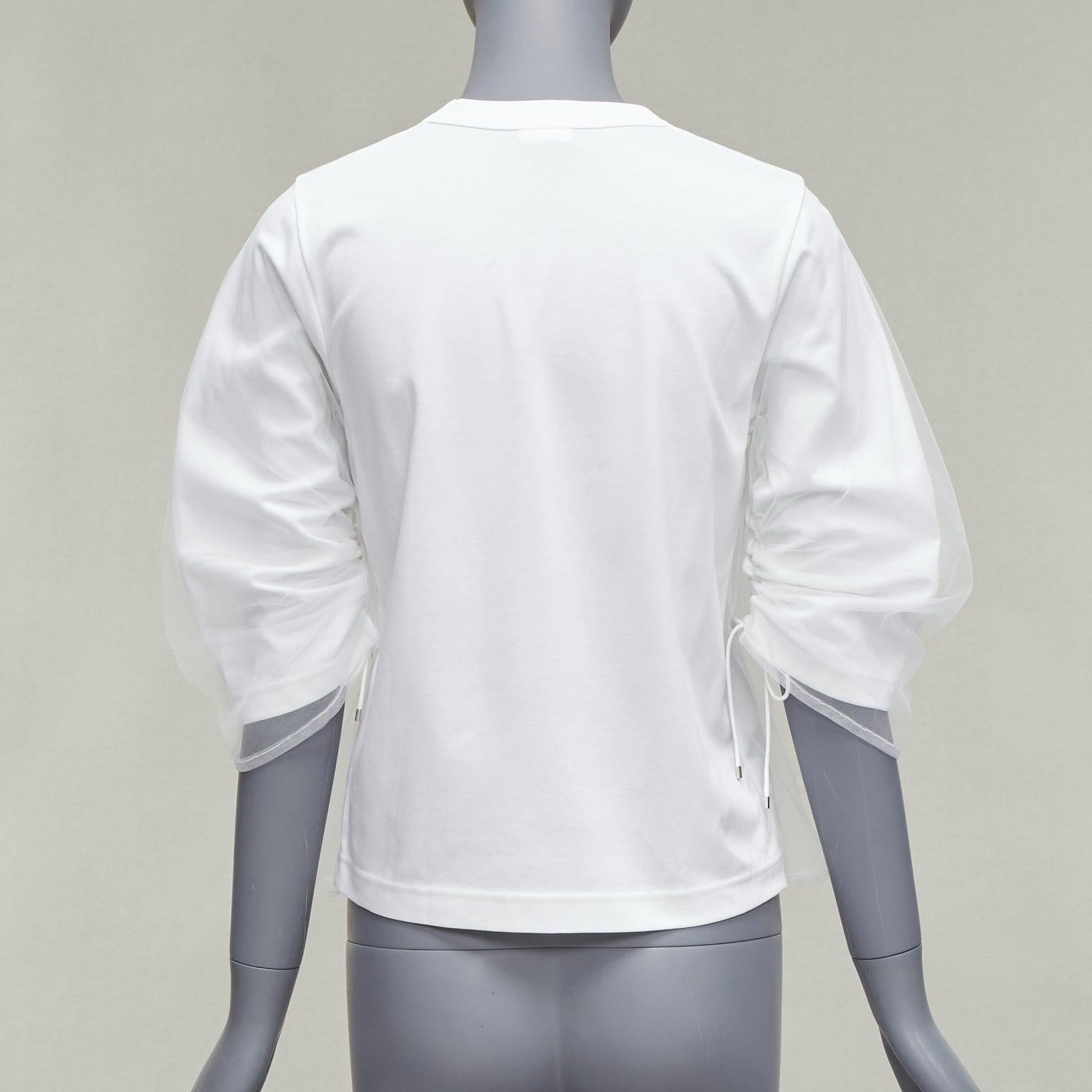 Donna NOIR KEI NINOMIYA 2018 t-shirt in cotone bianco con maniche increspate e sovrapposizione di tulle XS in vendita